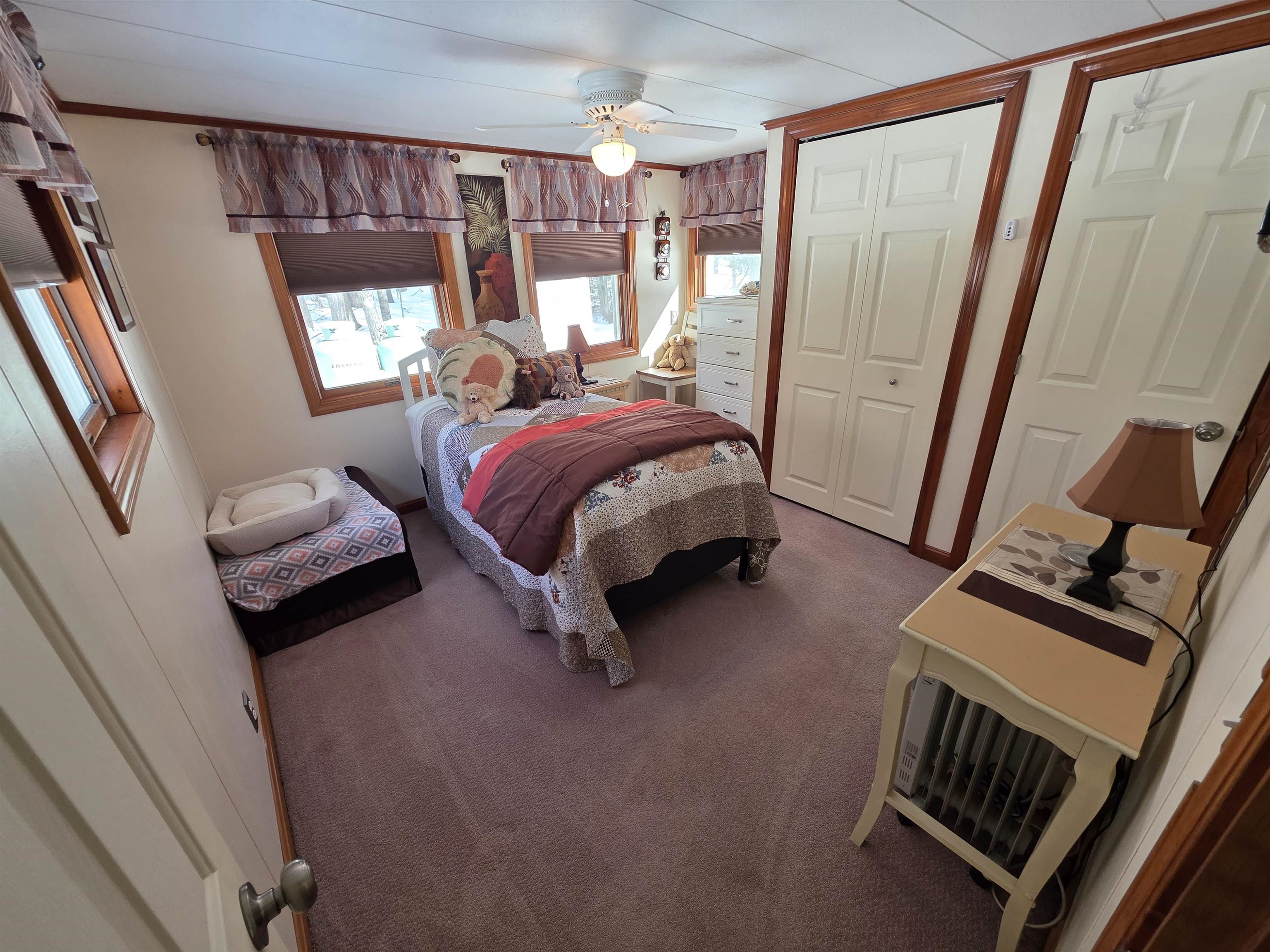 149 Golden Circle Dr, Farmington, NH 03835