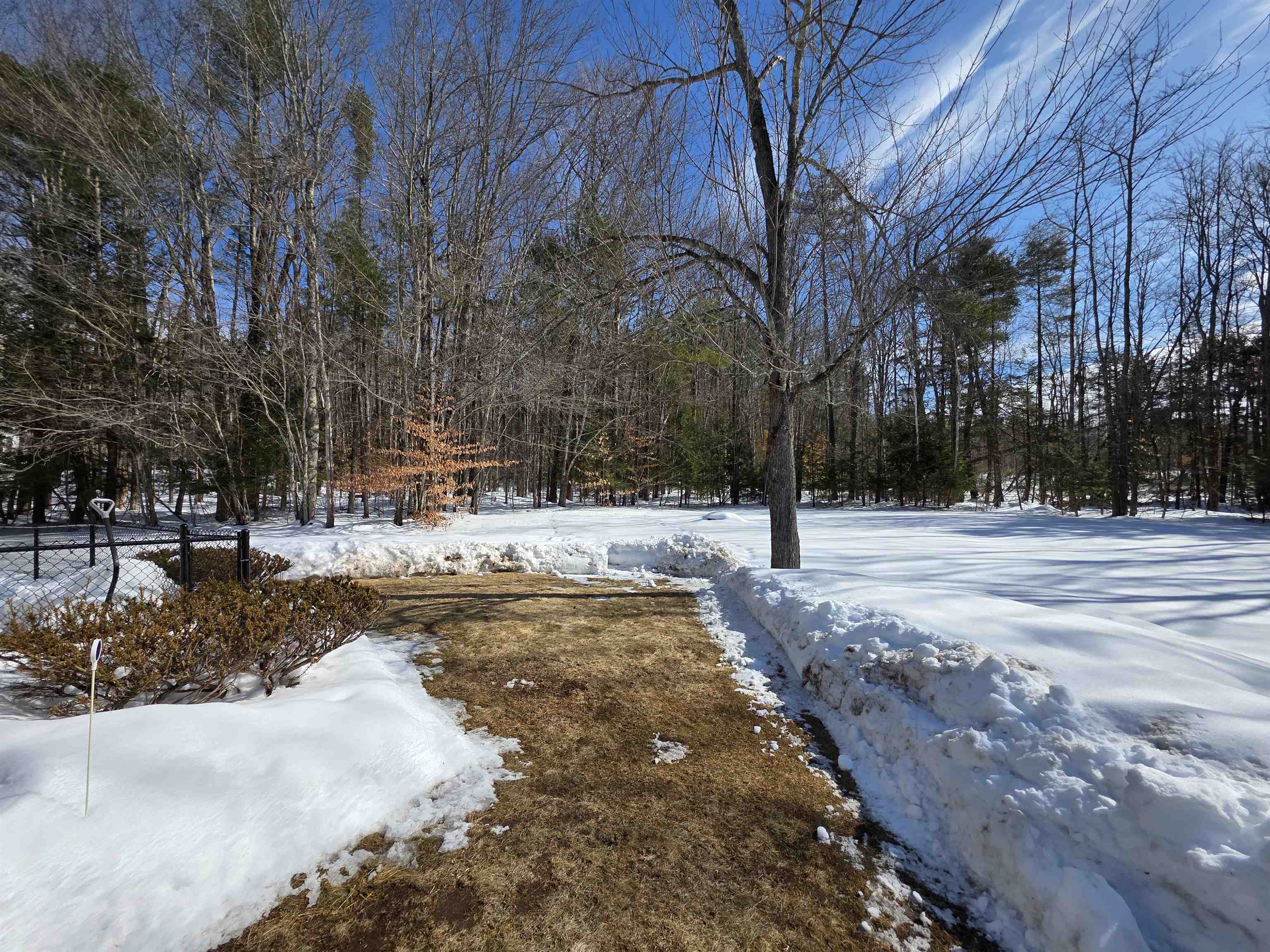 149 Golden Circle Dr, Farmington, NH 03835