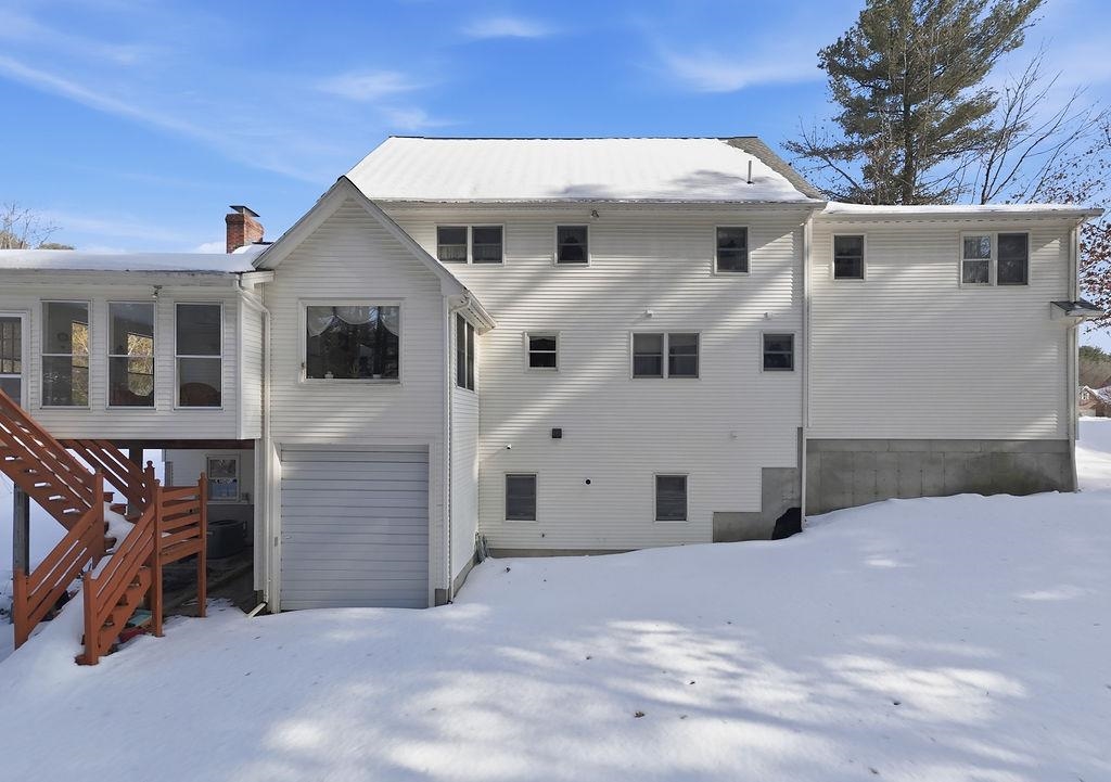 20 Salmon Brook Dr, Nashua, NH 03062