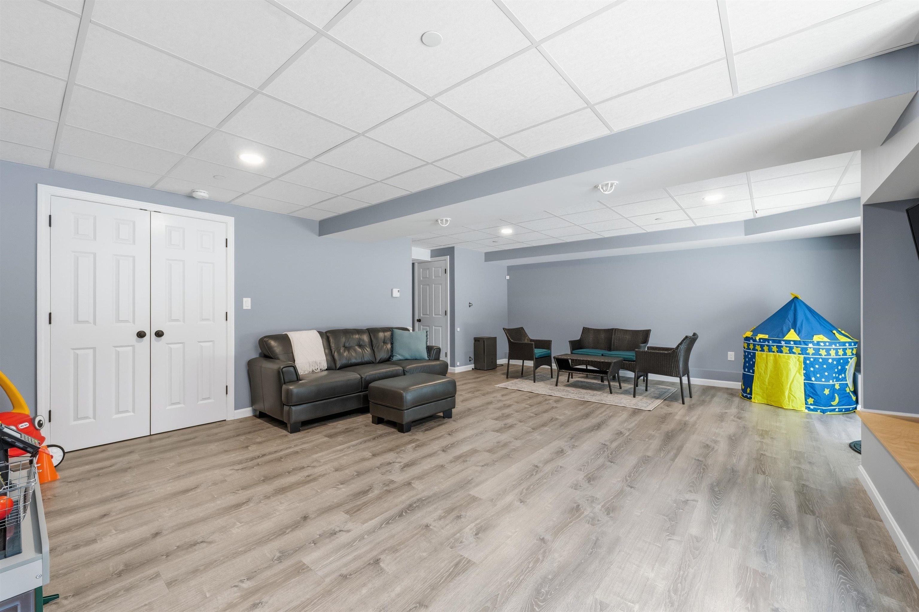 237 Woodview Way, Manchester, NH 03102