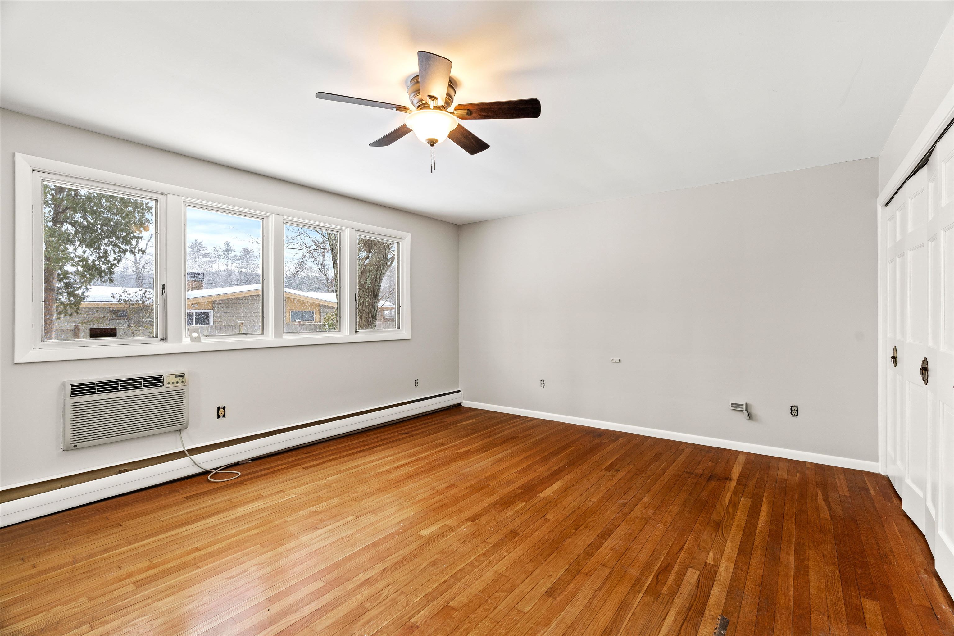 151 North Acres Rd, Manchester, NH 03104