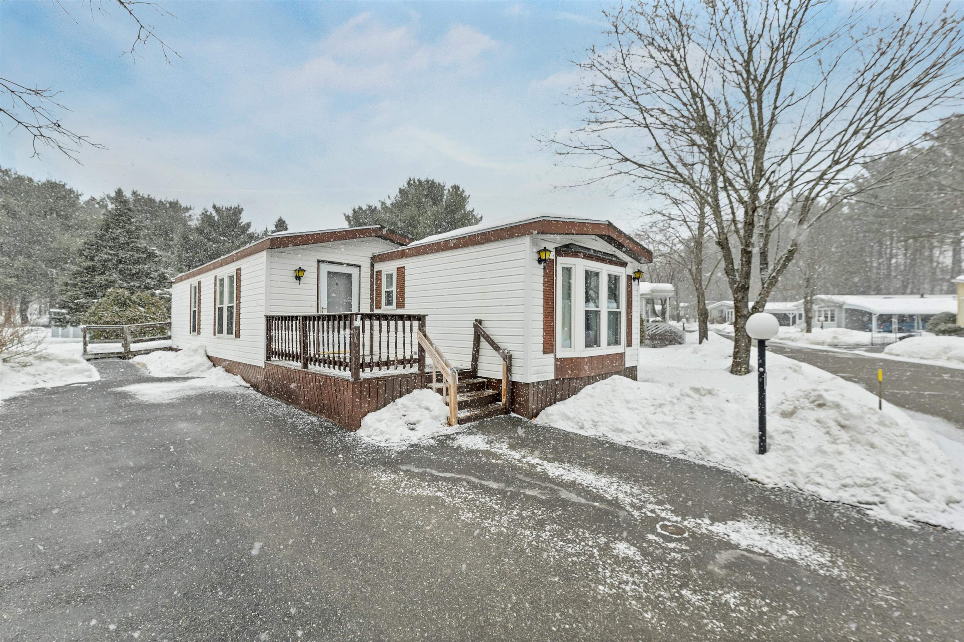 179 Donald Dr, Goffstown, NH 03045