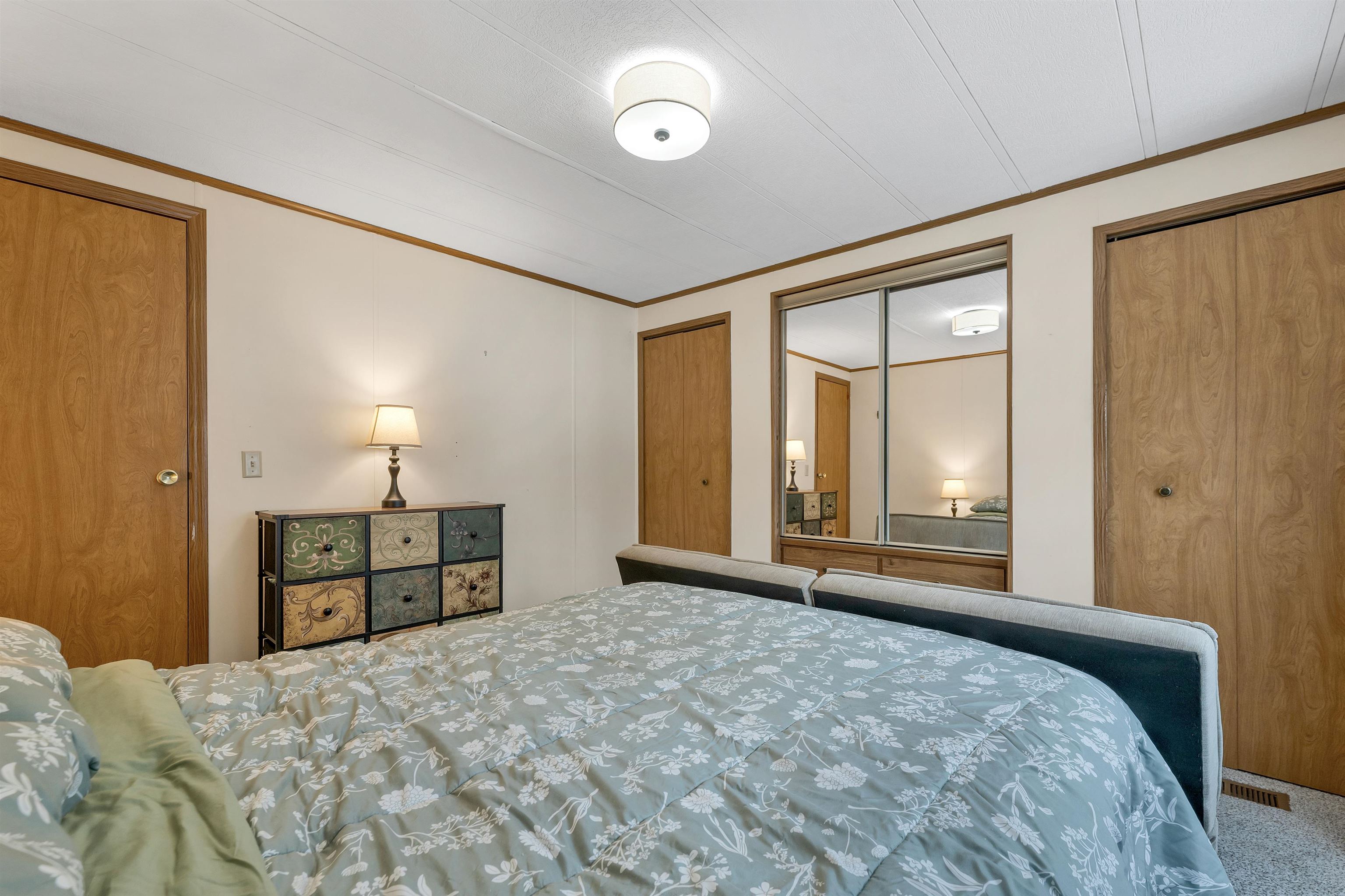 179 Donald Dr, Goffstown, NH 03045