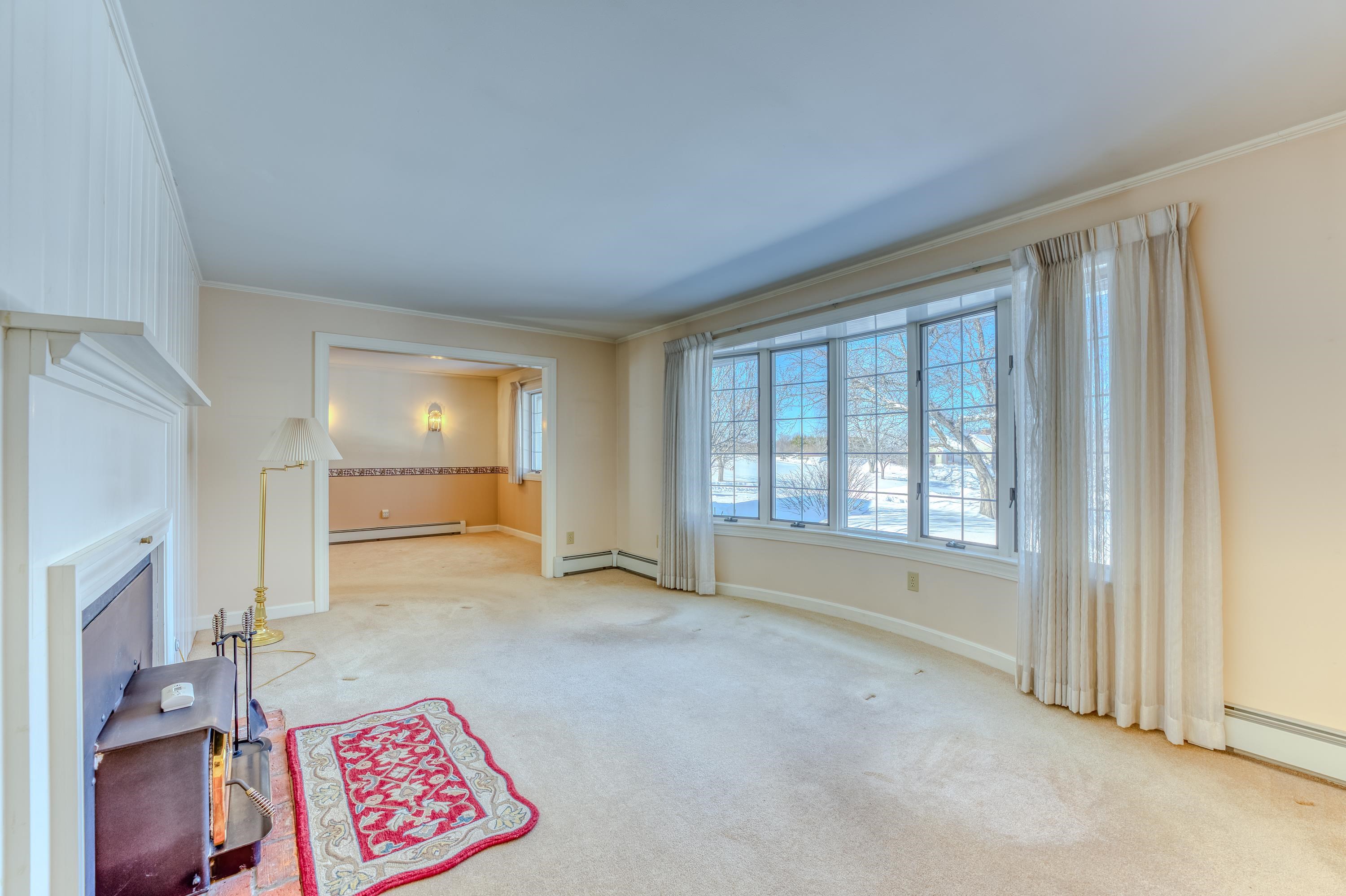 477 Sunset Hill Rd, Sugar Hill, NH 03586