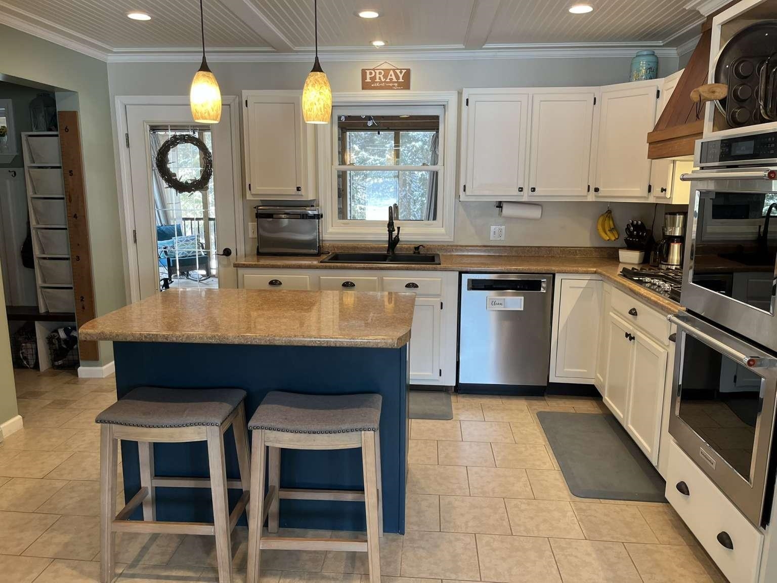 Homes for sale in Georgia, VT | 260 Overlake Dr, Georgia, VT 05454 | MLS# 5077139