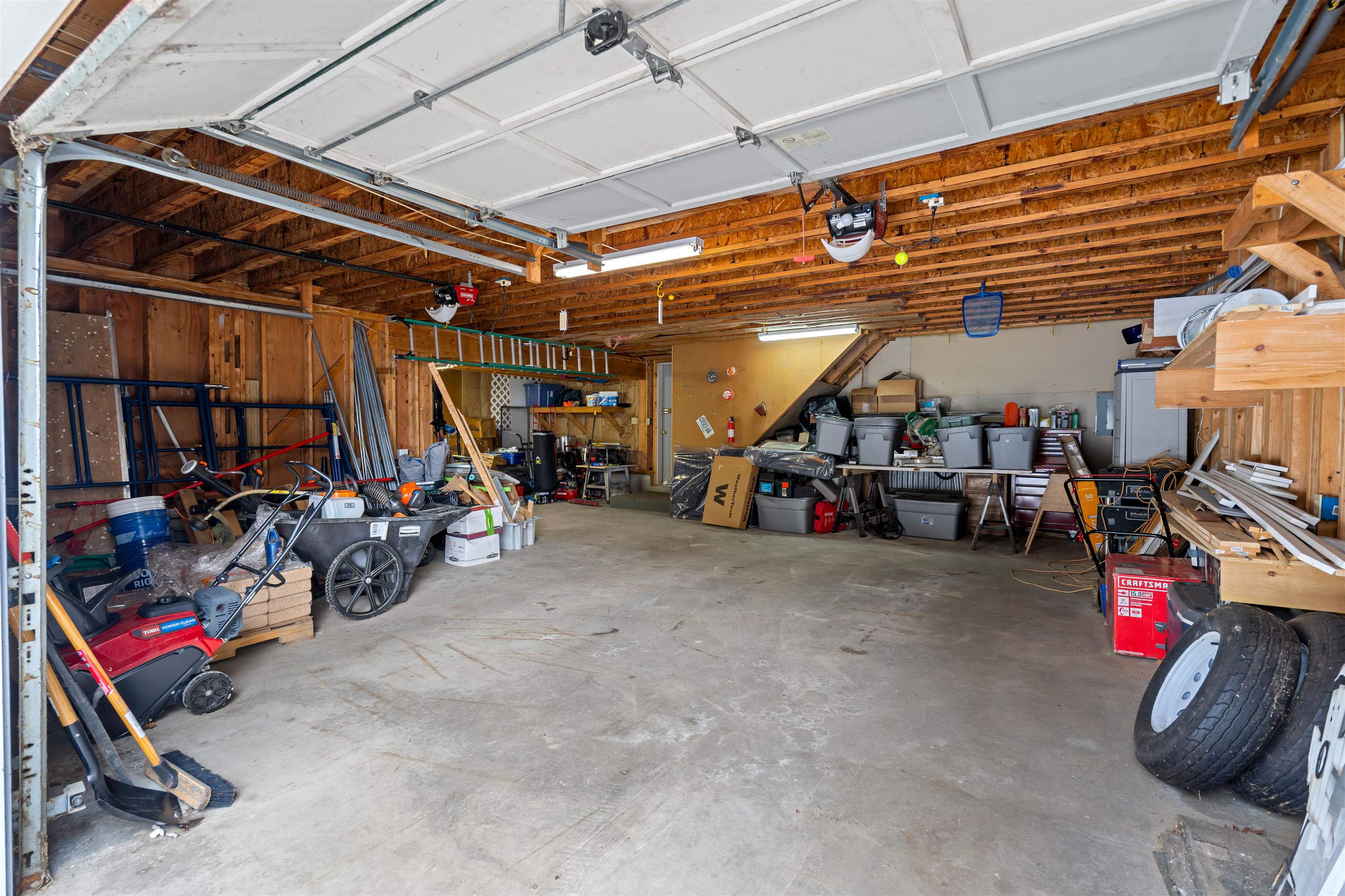 110 New Hampshire Dr, Webster, NH 03303