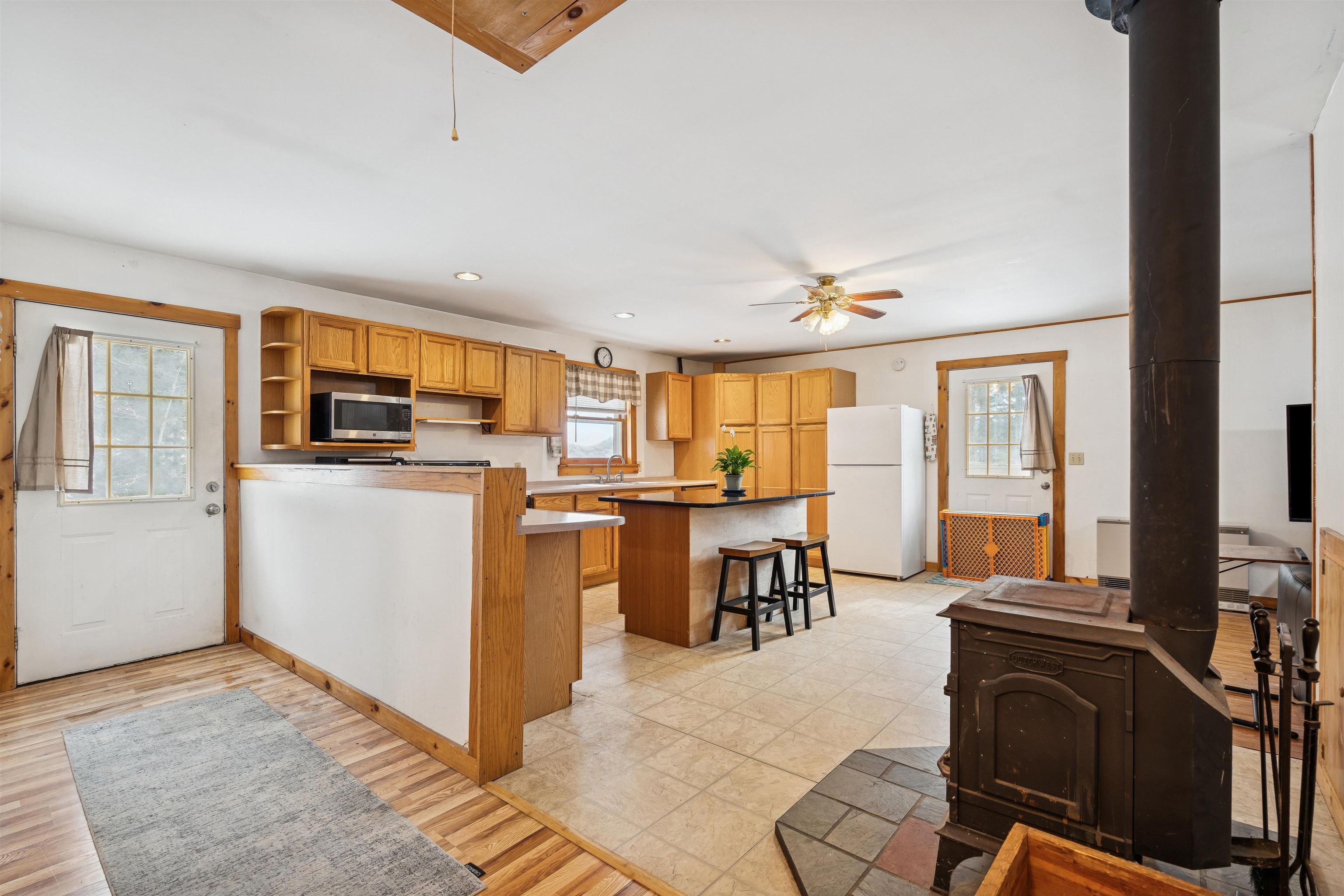 9 Cherry Hill Rd, Grafton, NH 03240