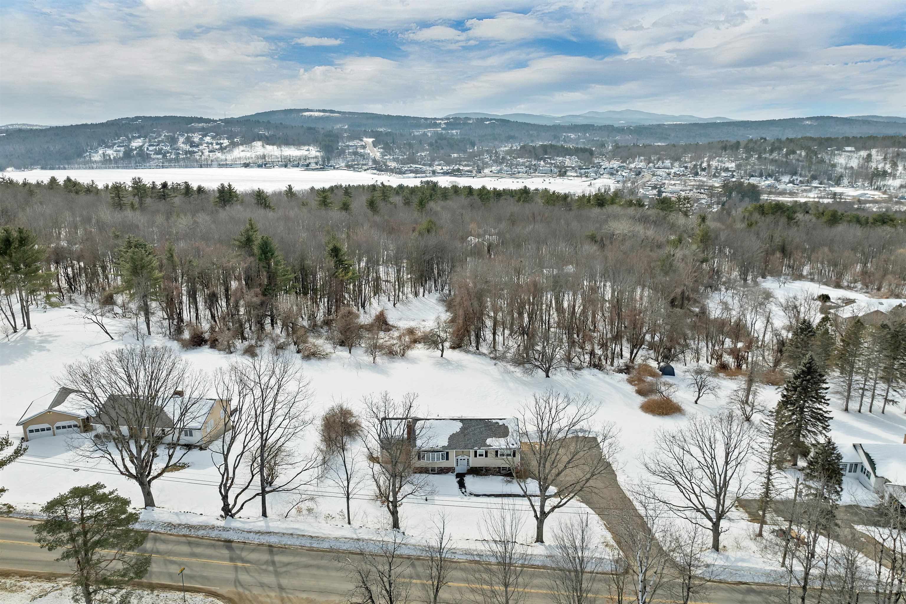 21 Barnard Ridge Rd, Meredith, NH 03253