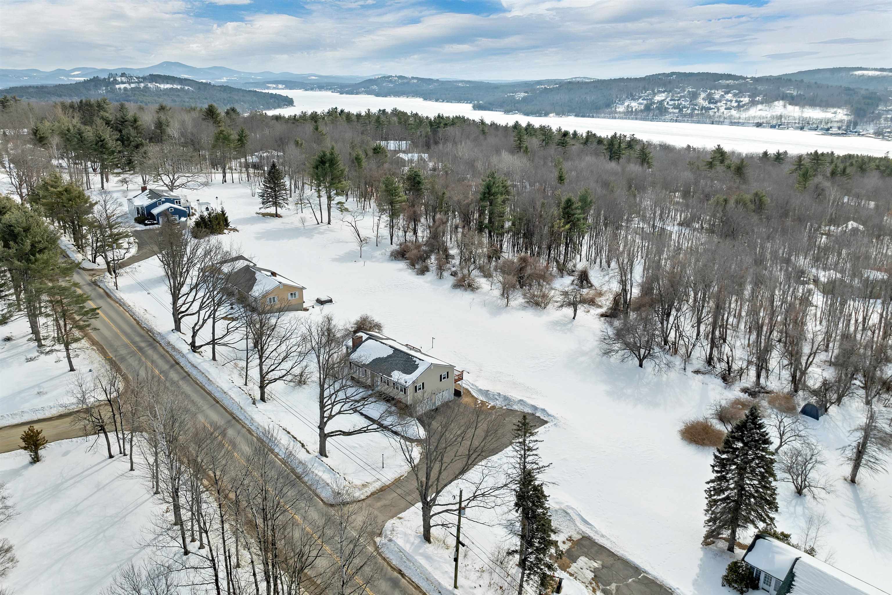 21 Barnard Ridge Rd, Meredith, NH 03253