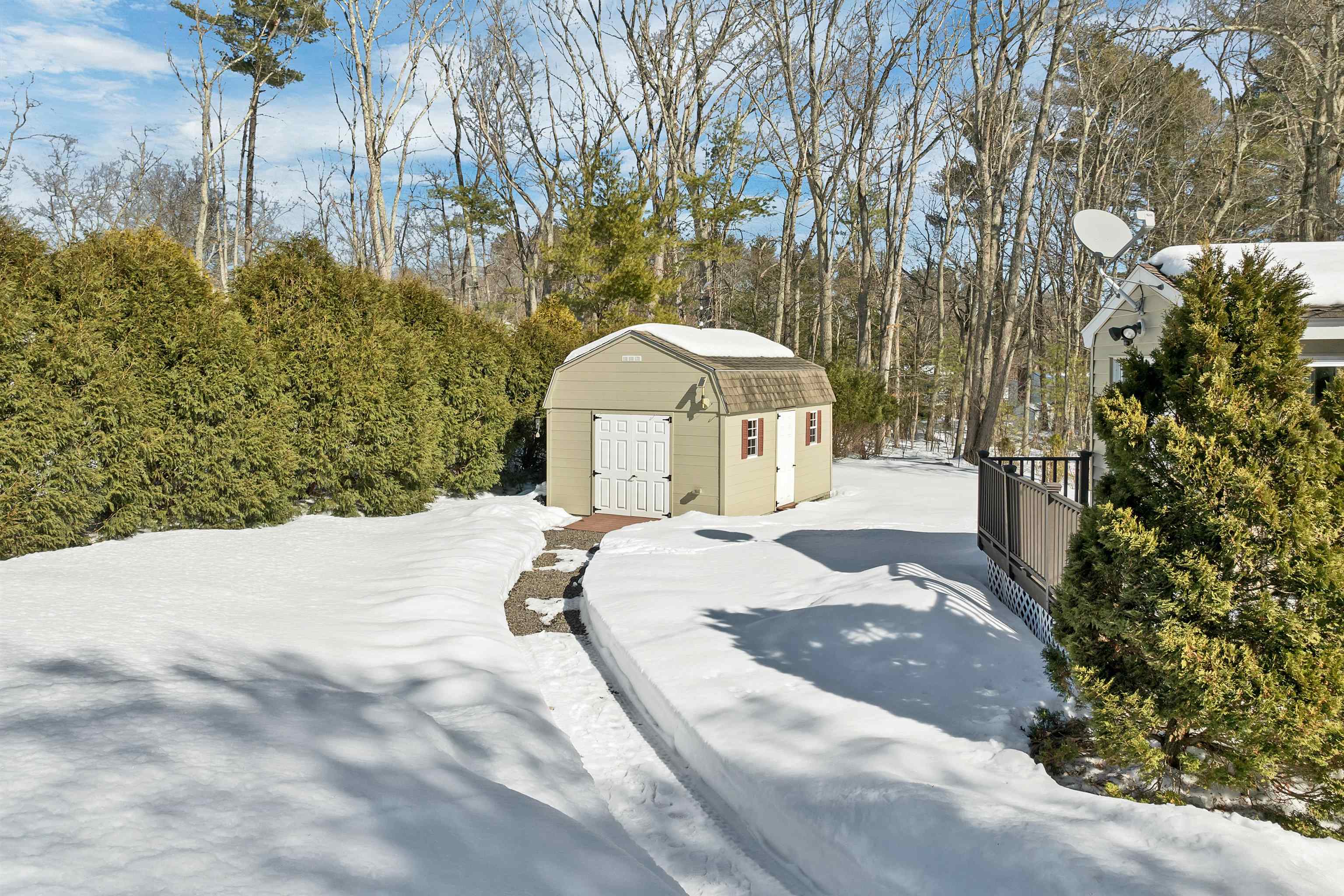 5 Hidden Valley Rd, Windham, NH 03087