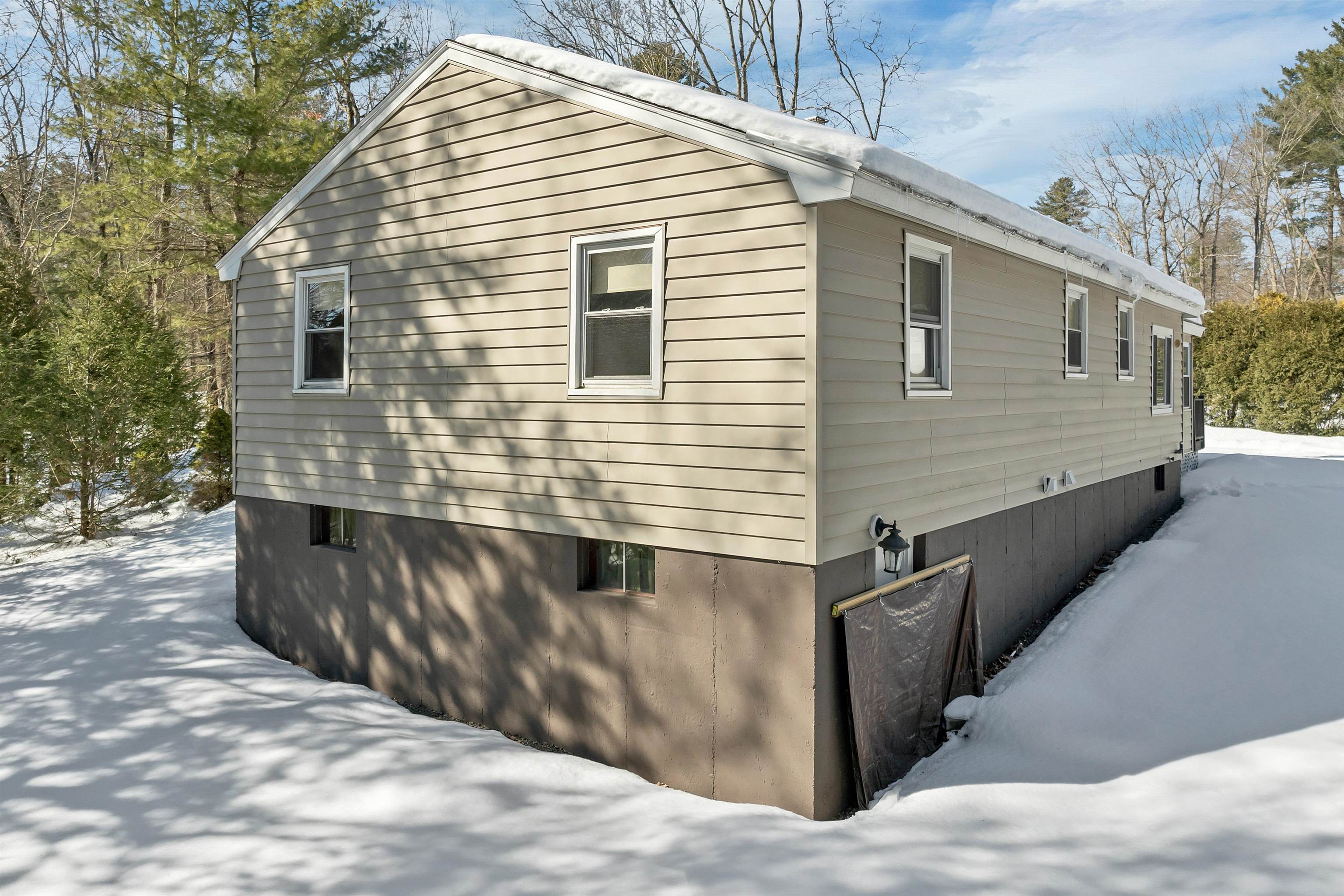 5 Hidden Valley Rd, Windham, NH 03087