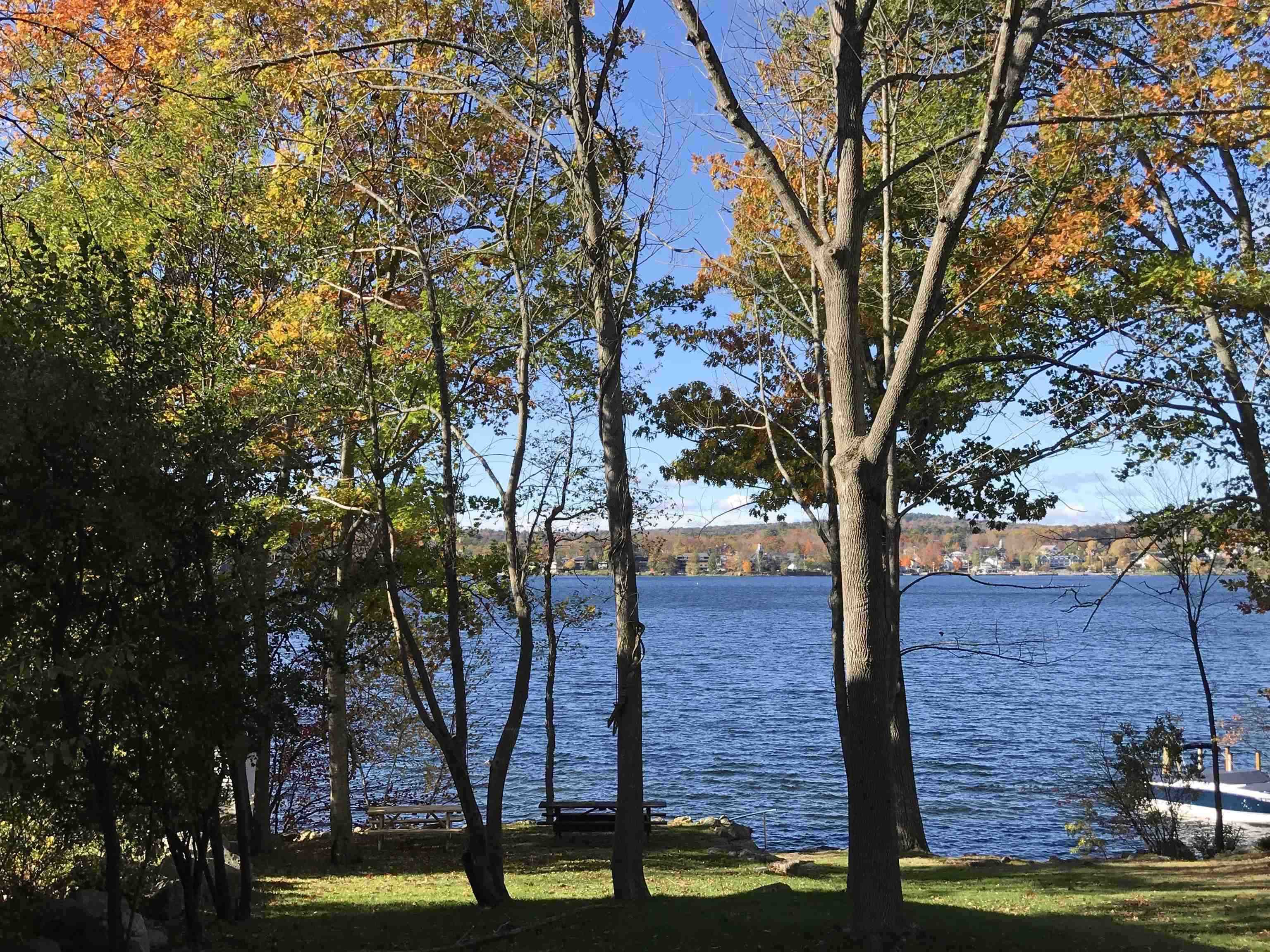 53 Oak Knoll Rd, Meredith, NH 03253