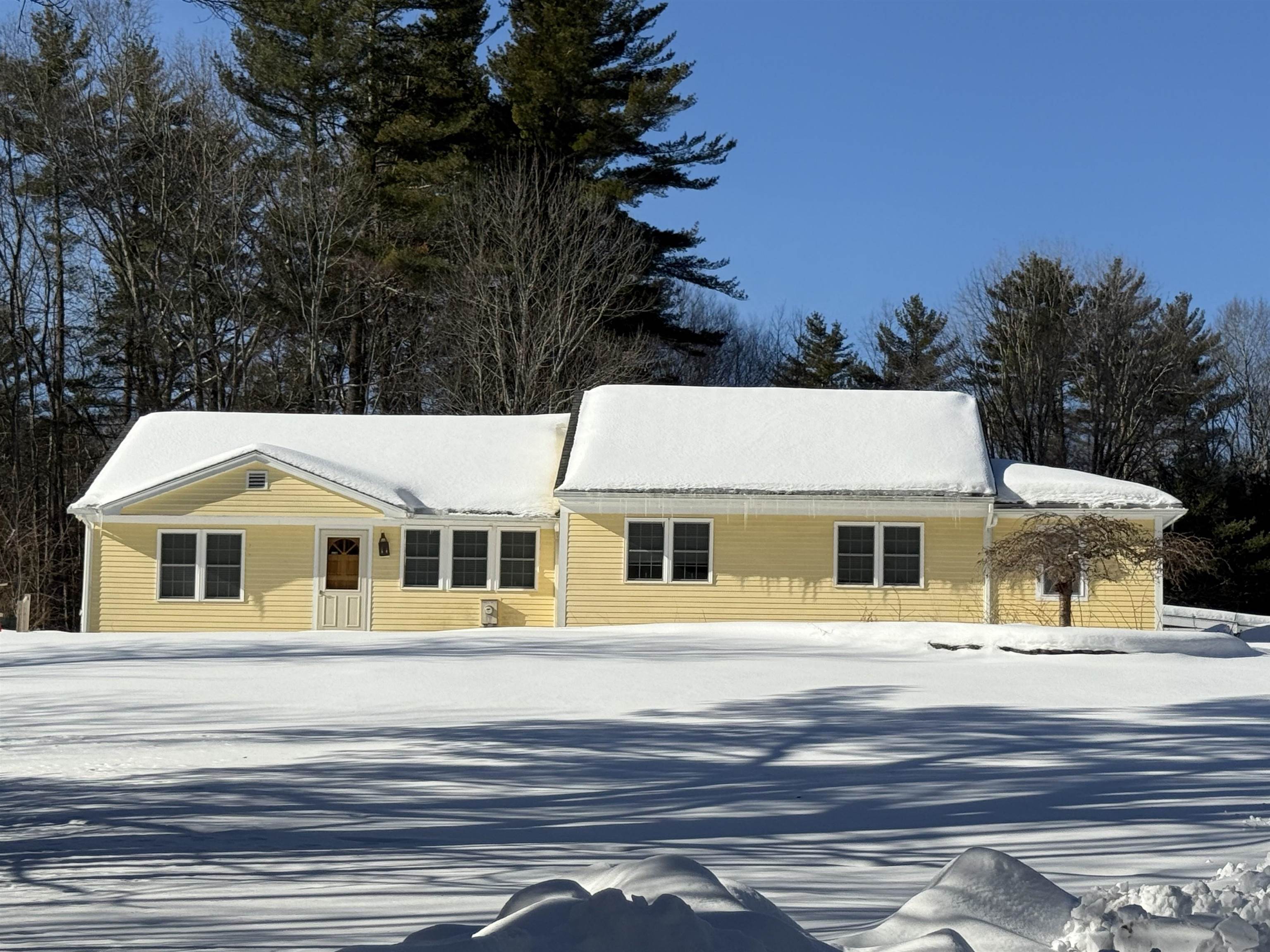 14 Garrison Ln, Exeter, NH 03833