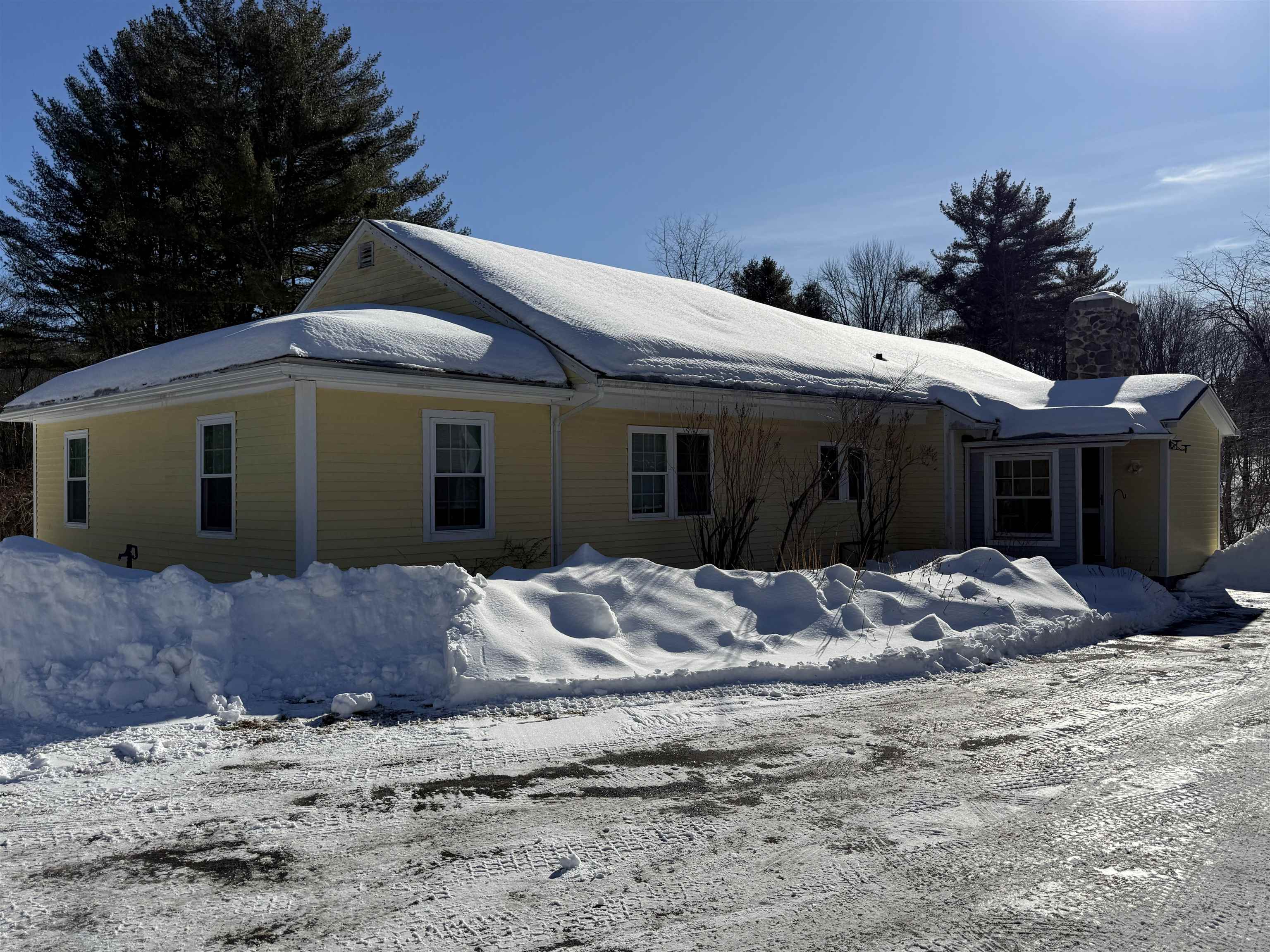 14 Garrison Ln, Exeter, NH 03833