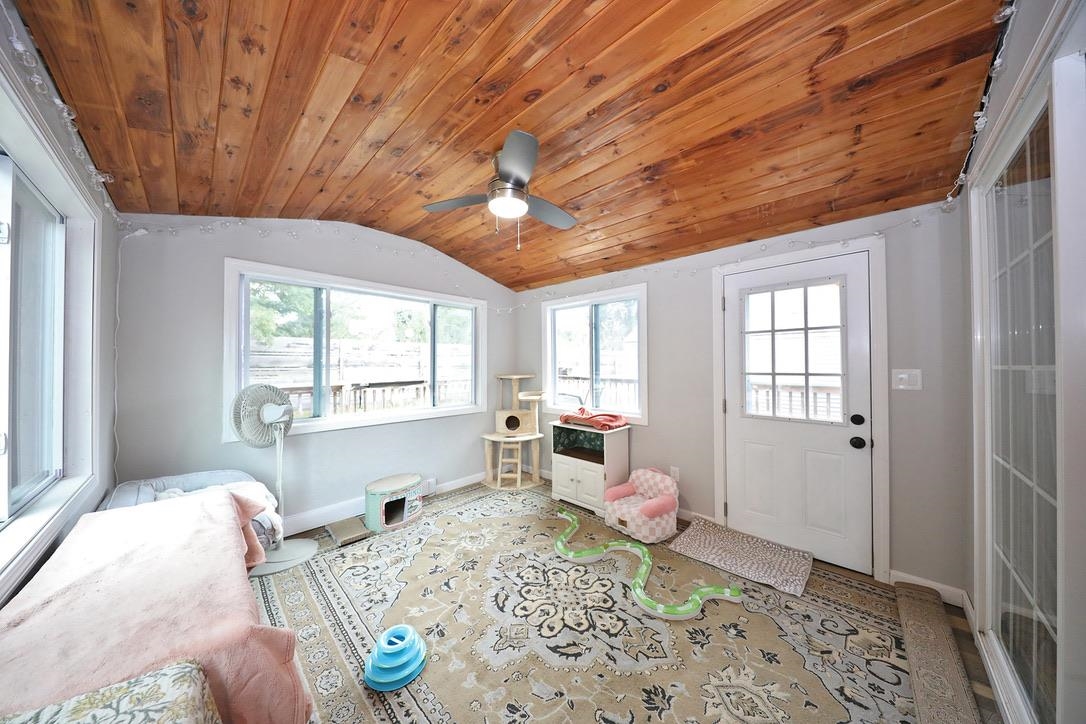 9 Lowell Ave, Dover, NH 03820