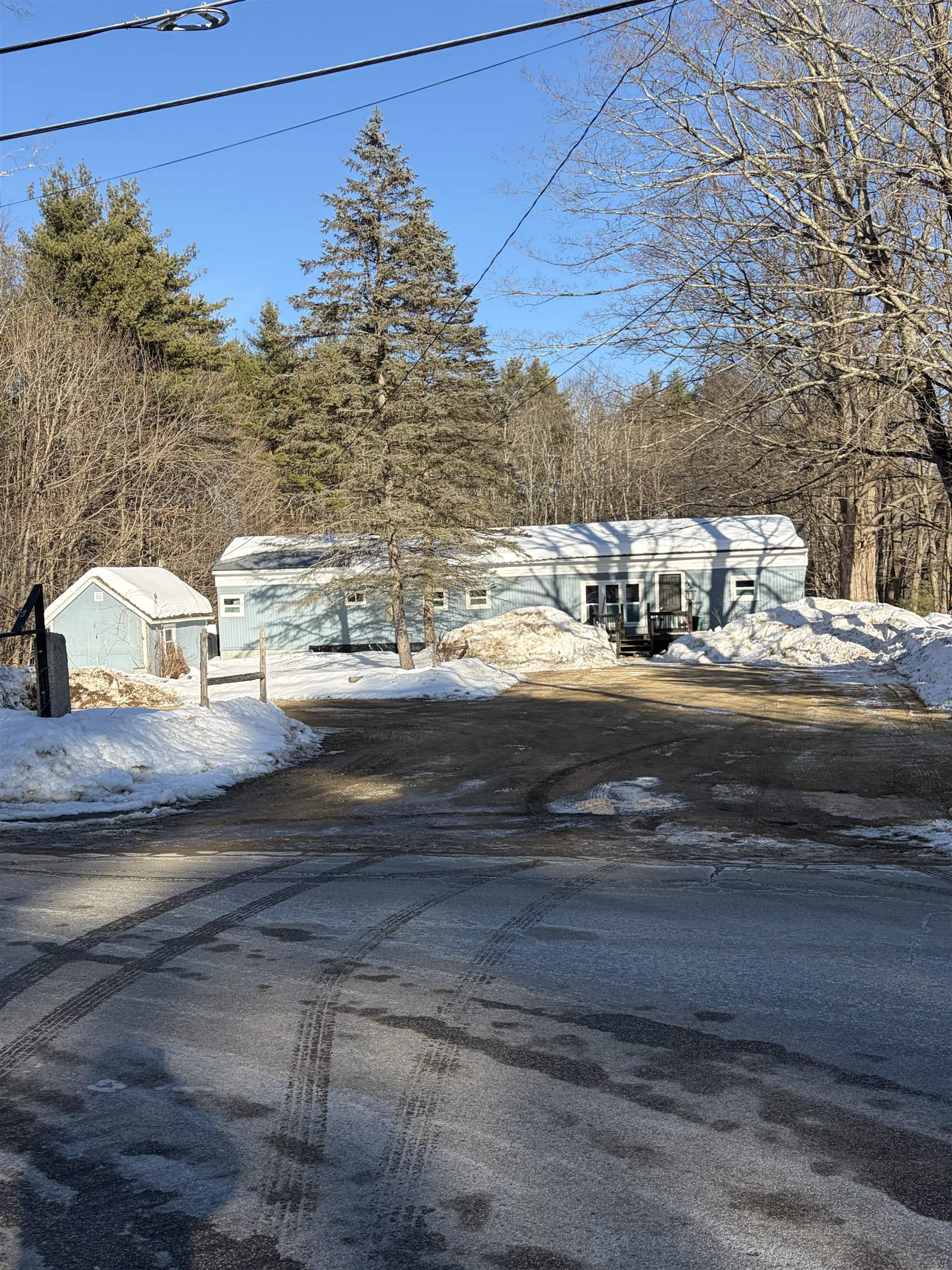 263 Pickpocket Rd, Brentwood, NH 03833