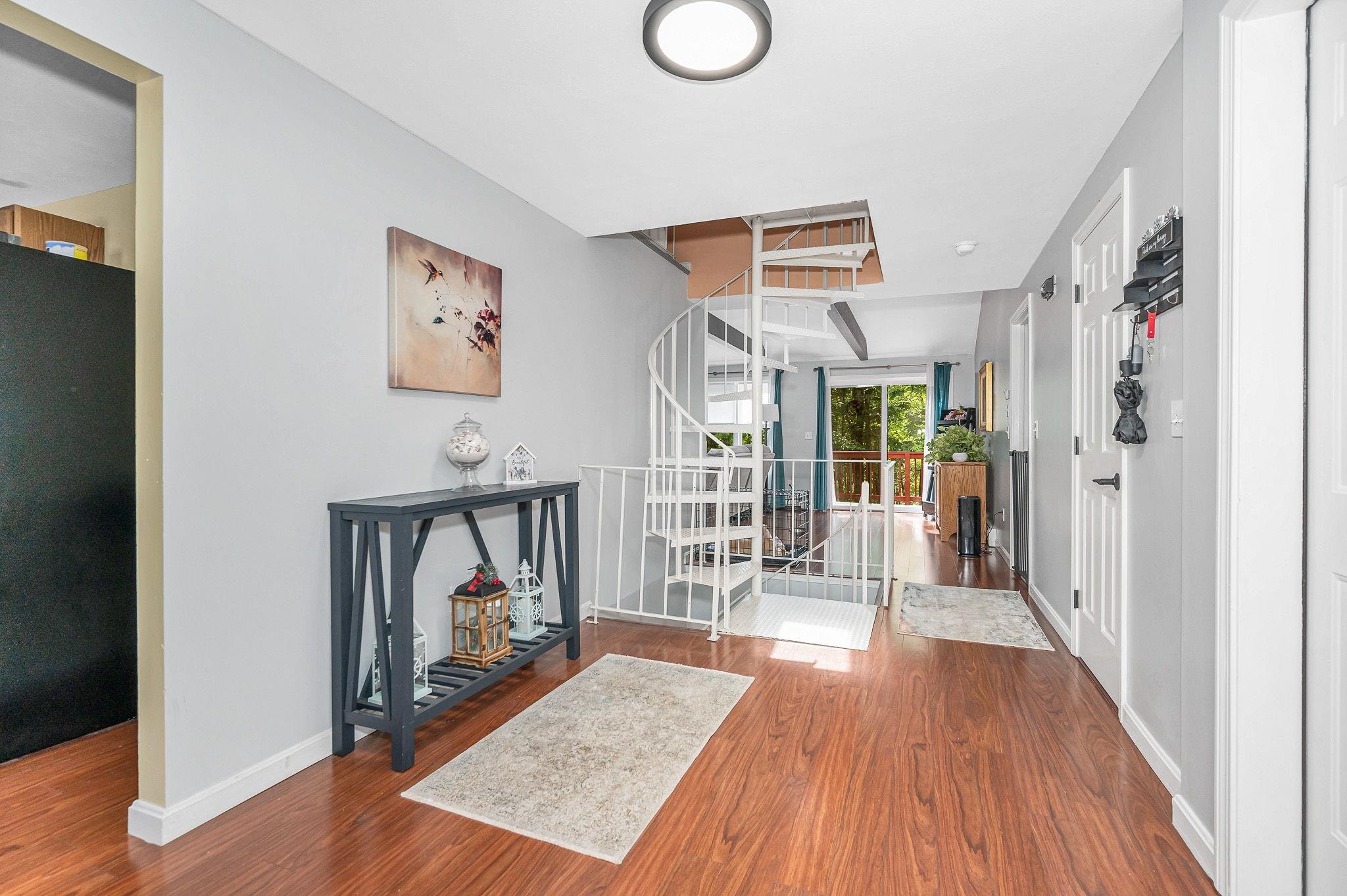 20 Chandler Dr, Atkinson, NH 03811