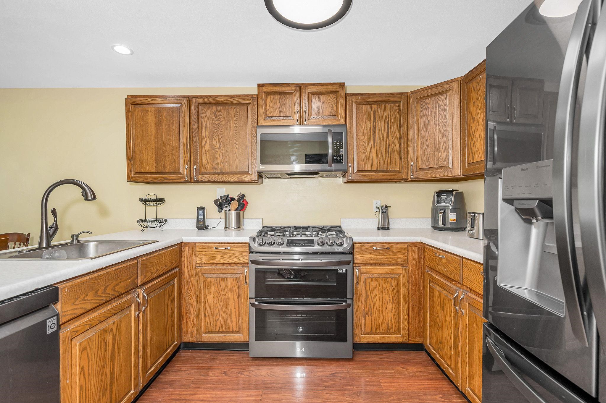 20 Chandler Dr, Atkinson, NH 03811