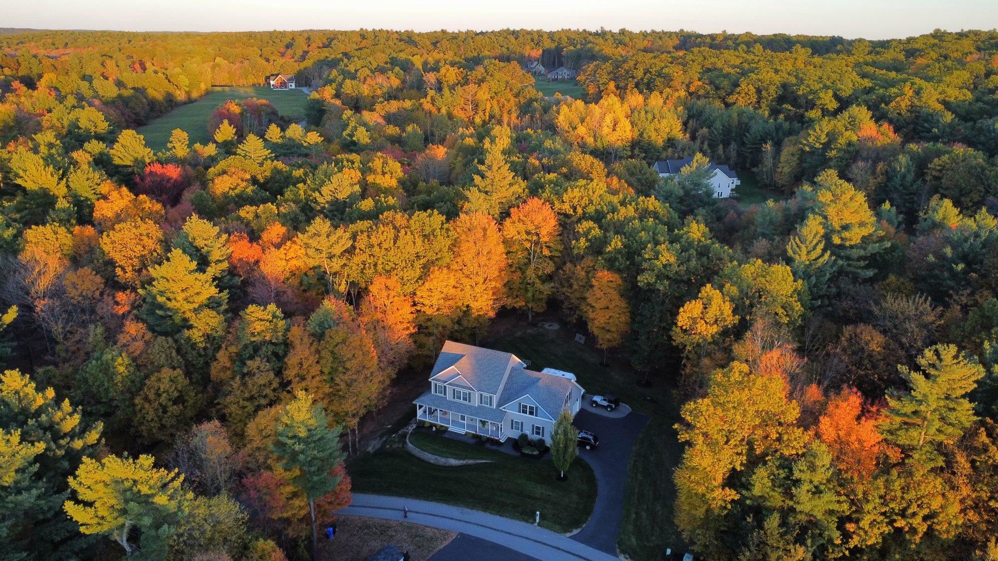 5 Senter Farm Rd, Hudson, NH 03051