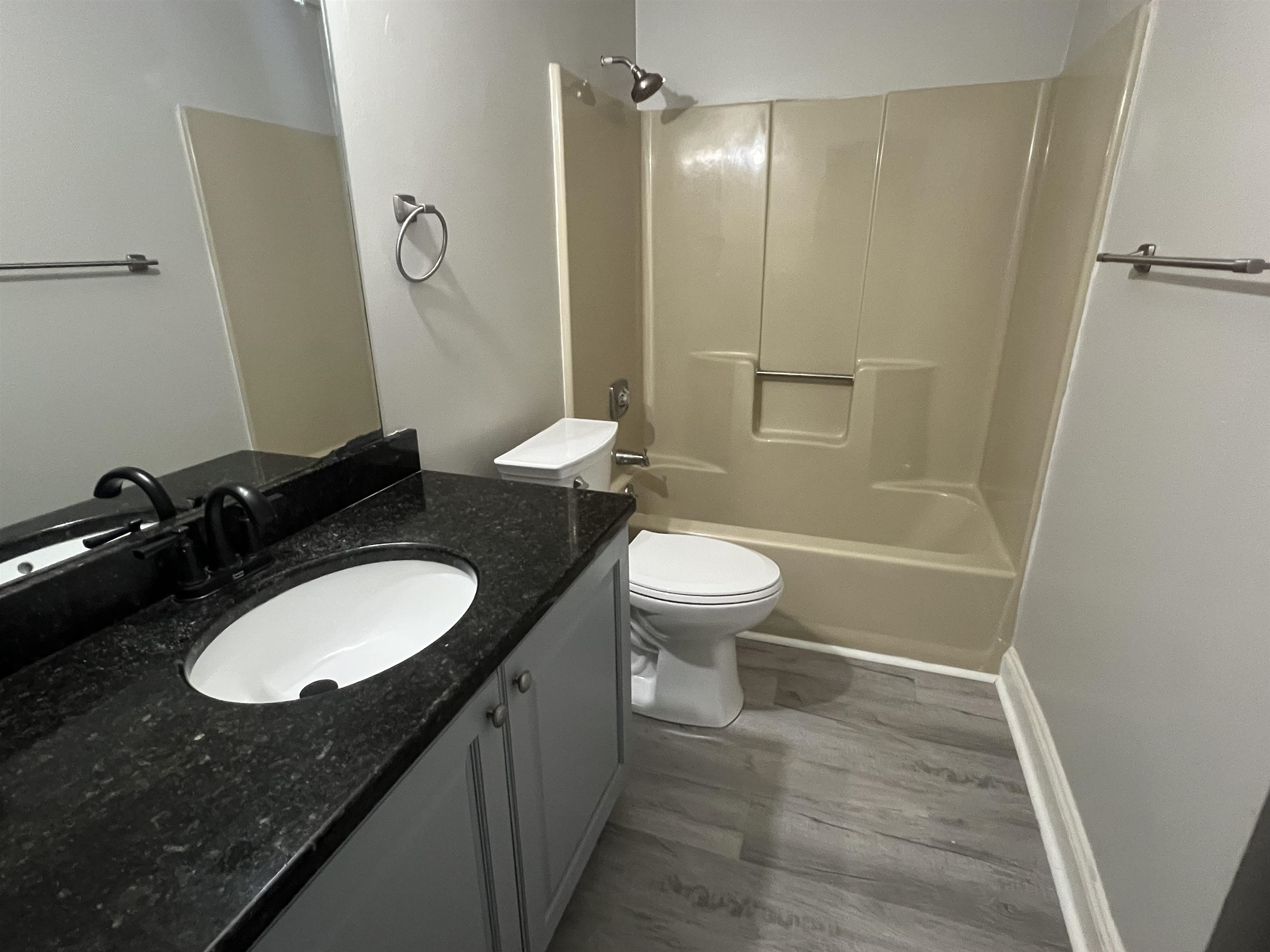 100 Main St #108, Pembroke, NH 03275