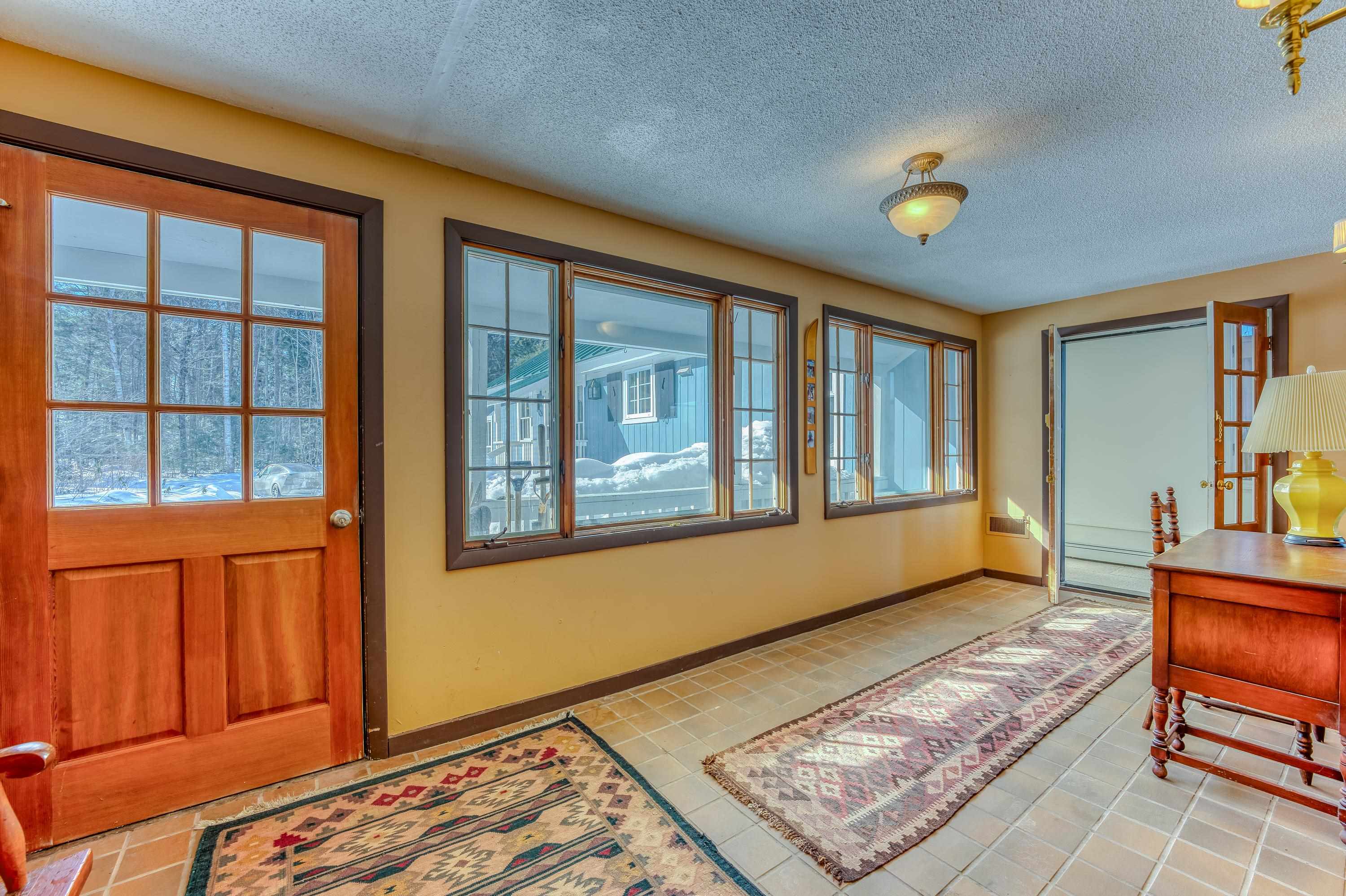 81 Meadow Ln, Woodstock, NH 03262