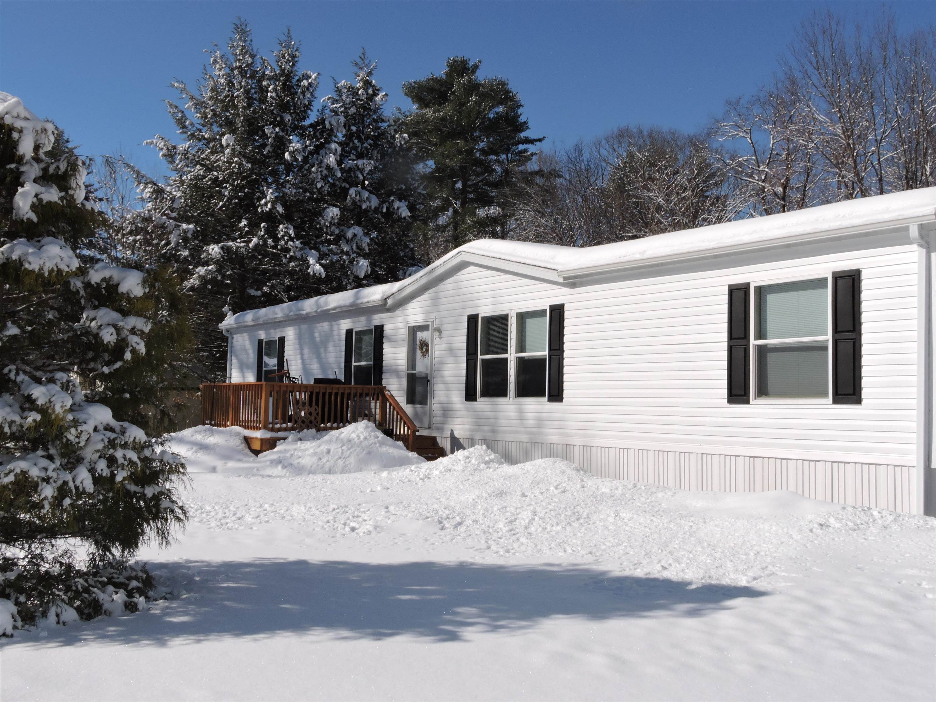 56 Third St, Barrington, NH 03825