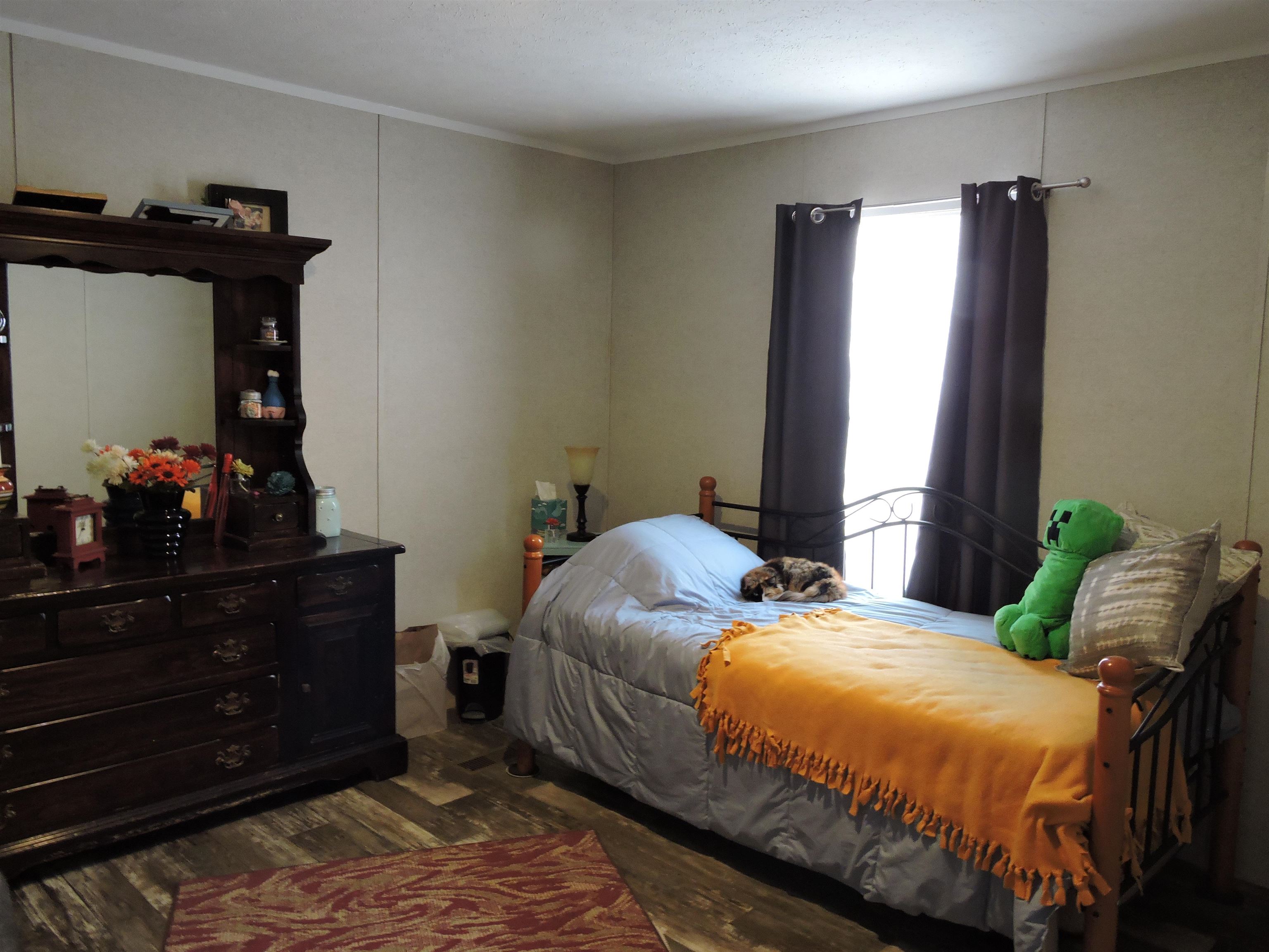 Photo 22 of 26