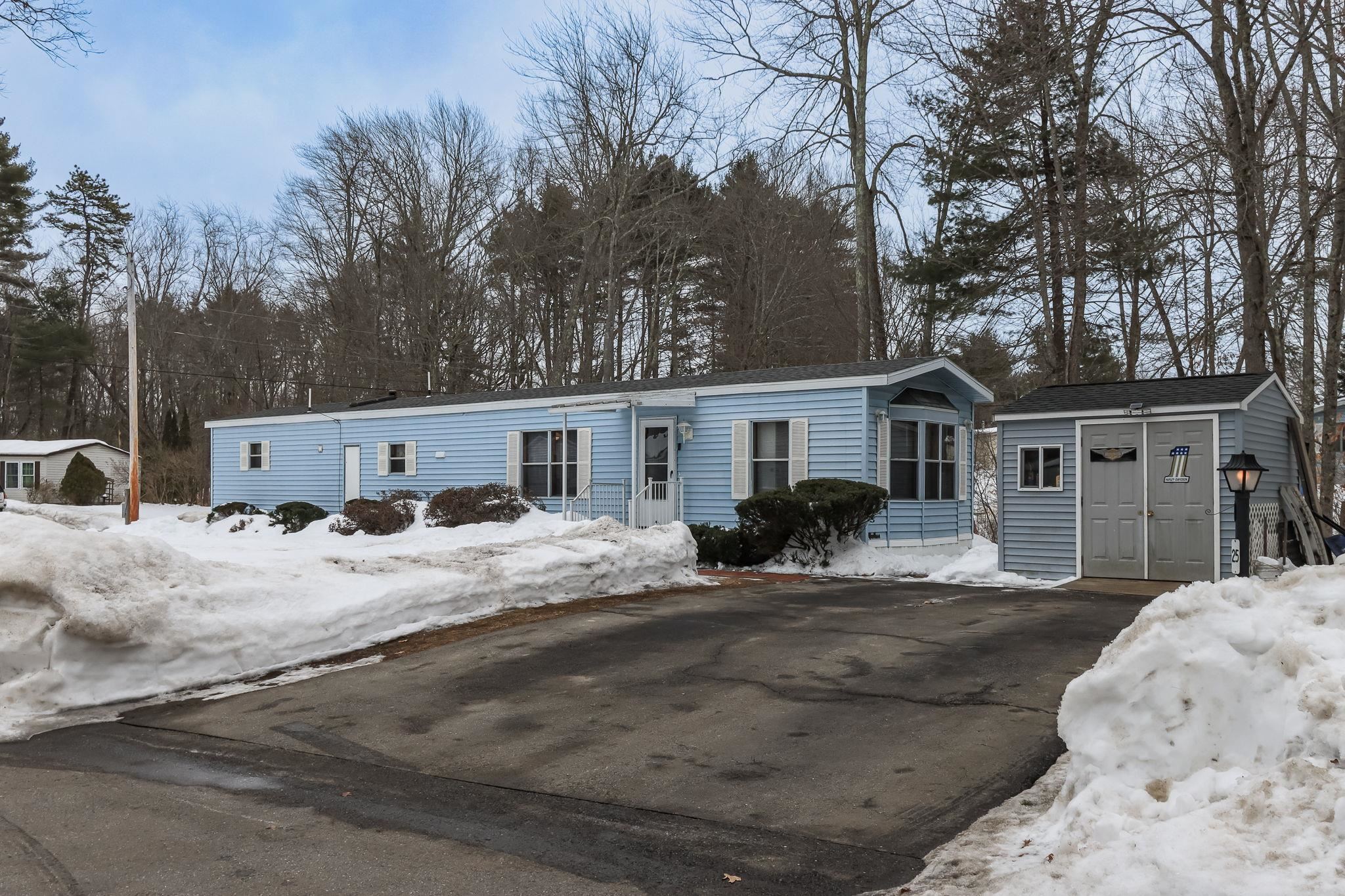 25 Village Dr, Raymond, NH 03077