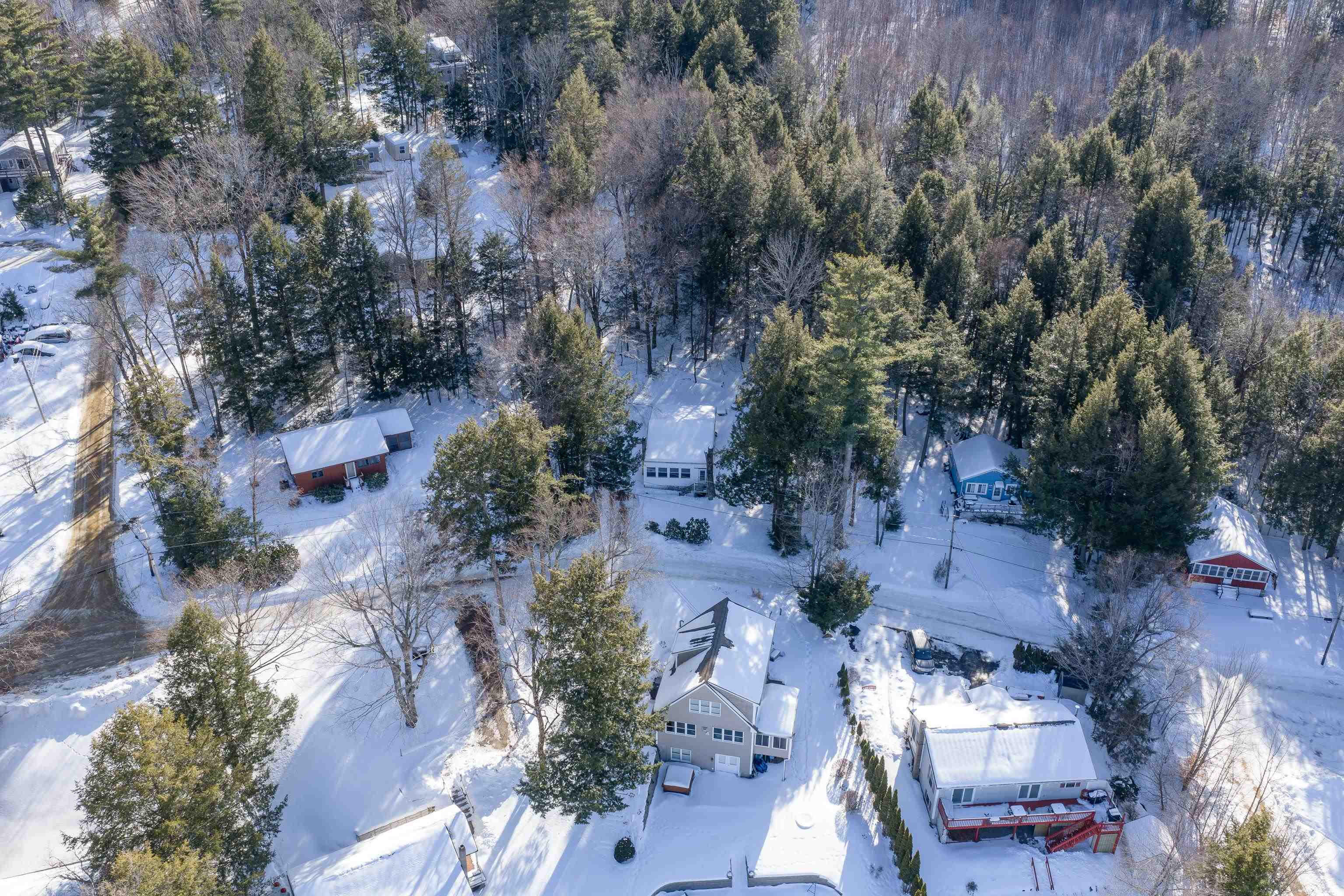 349 Hemlock Dr, Gilmanton, NH 03237