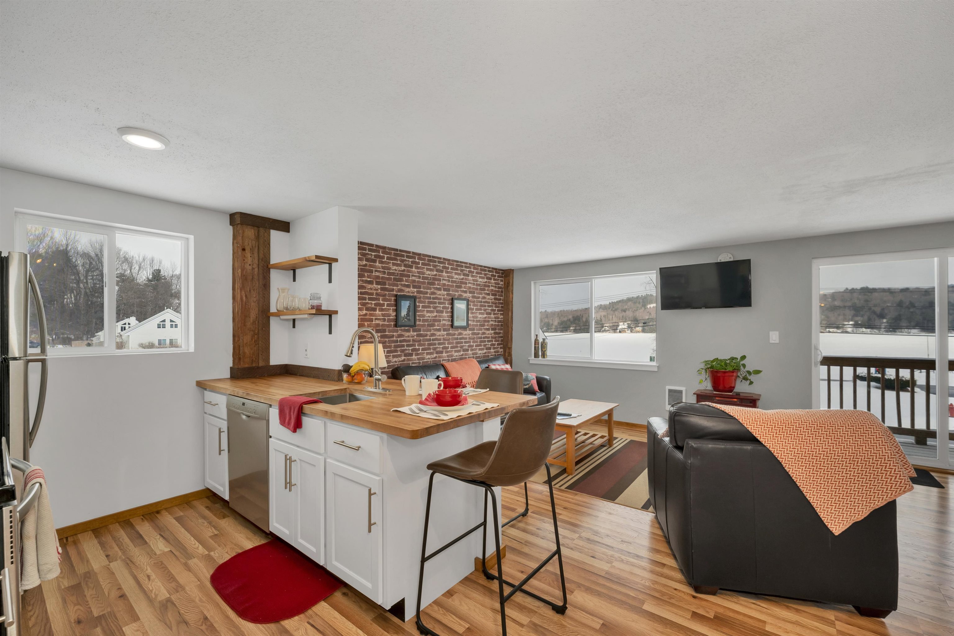 11 Marsten Ln, Enfield, NH 03748