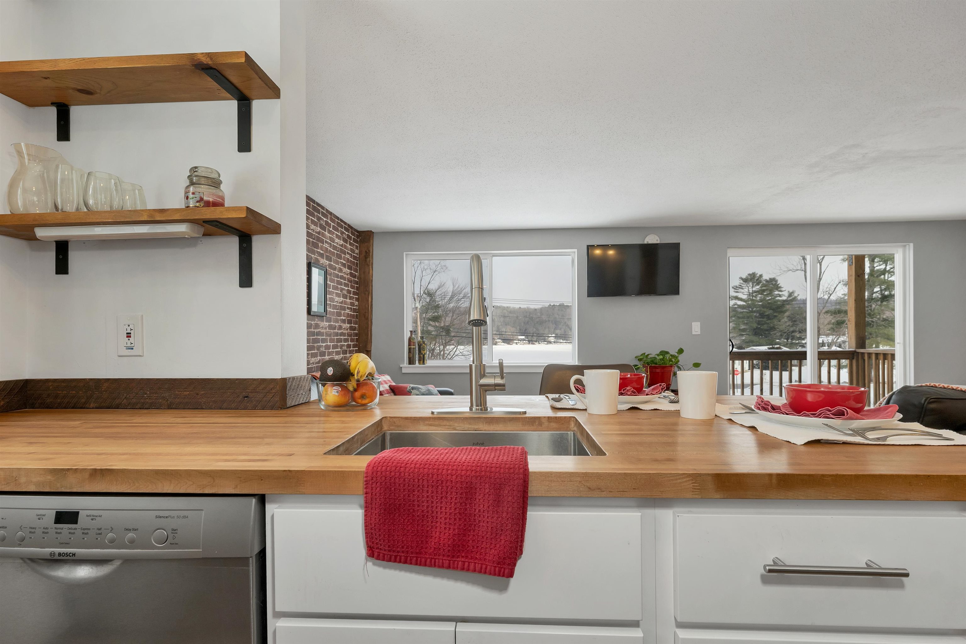 11 Marsten Ln, Enfield, NH 03748