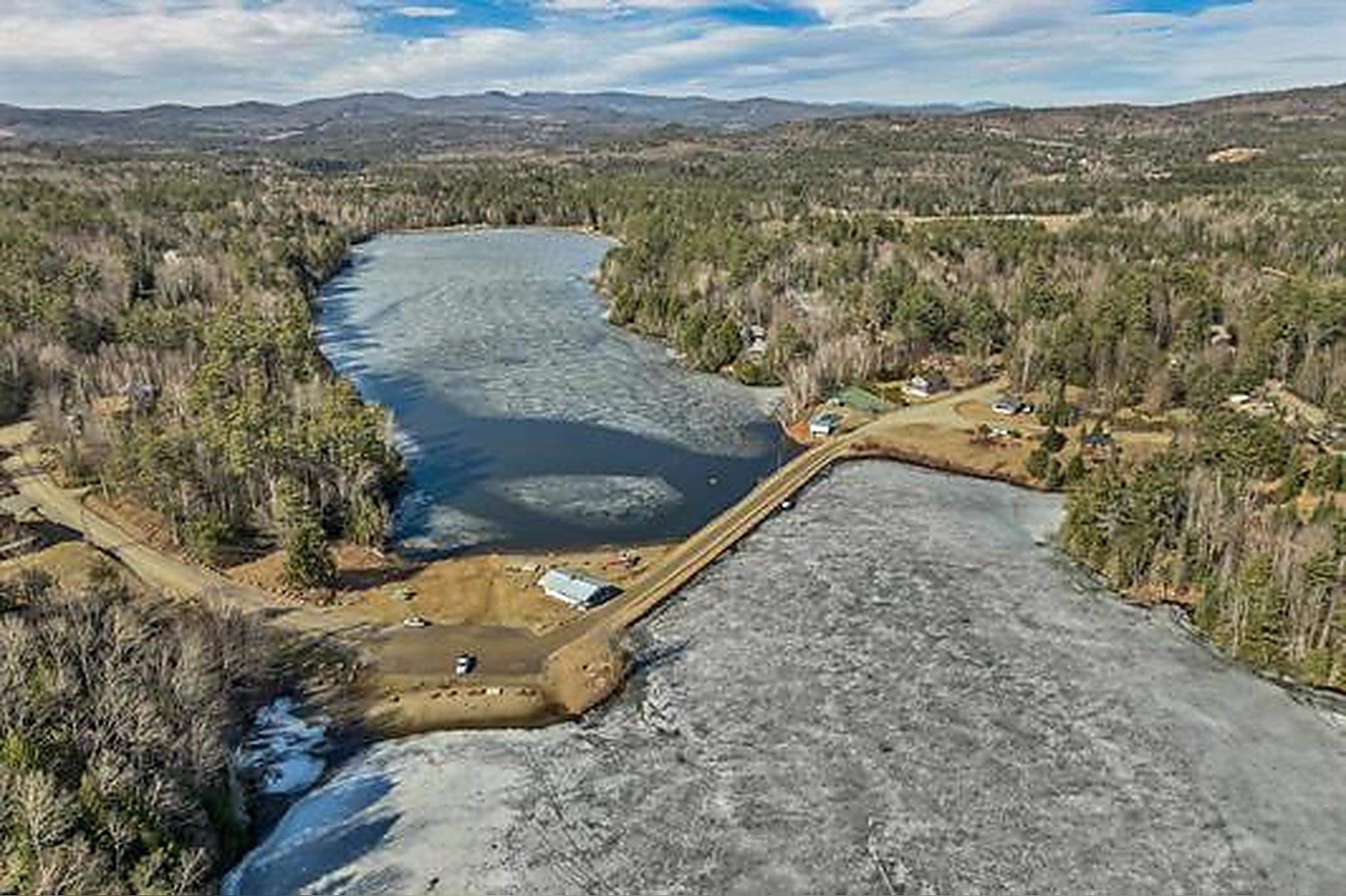 000 French Pond Rd, Haverhill, NH 03765