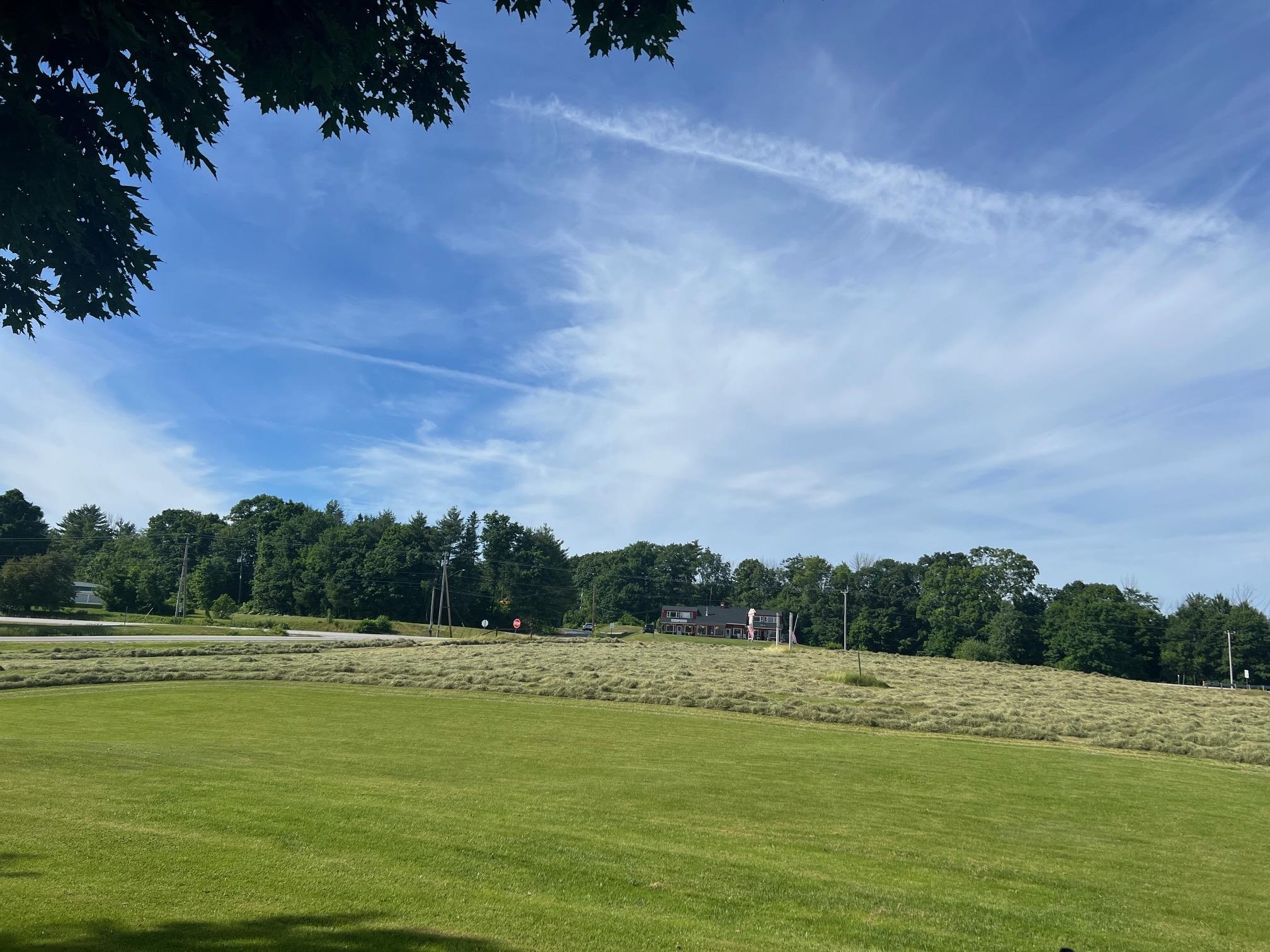 79 High St, Pittsfield, NH 03263