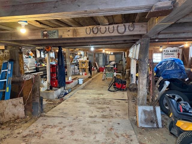 79 High St, Pittsfield, NH 03263