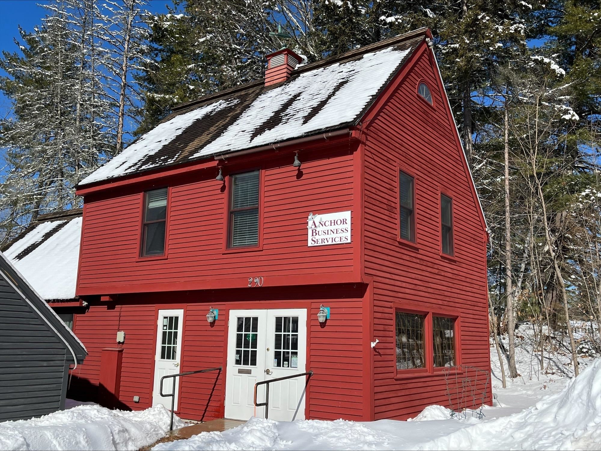 290 E Side Rd, Conway, NH 03818
