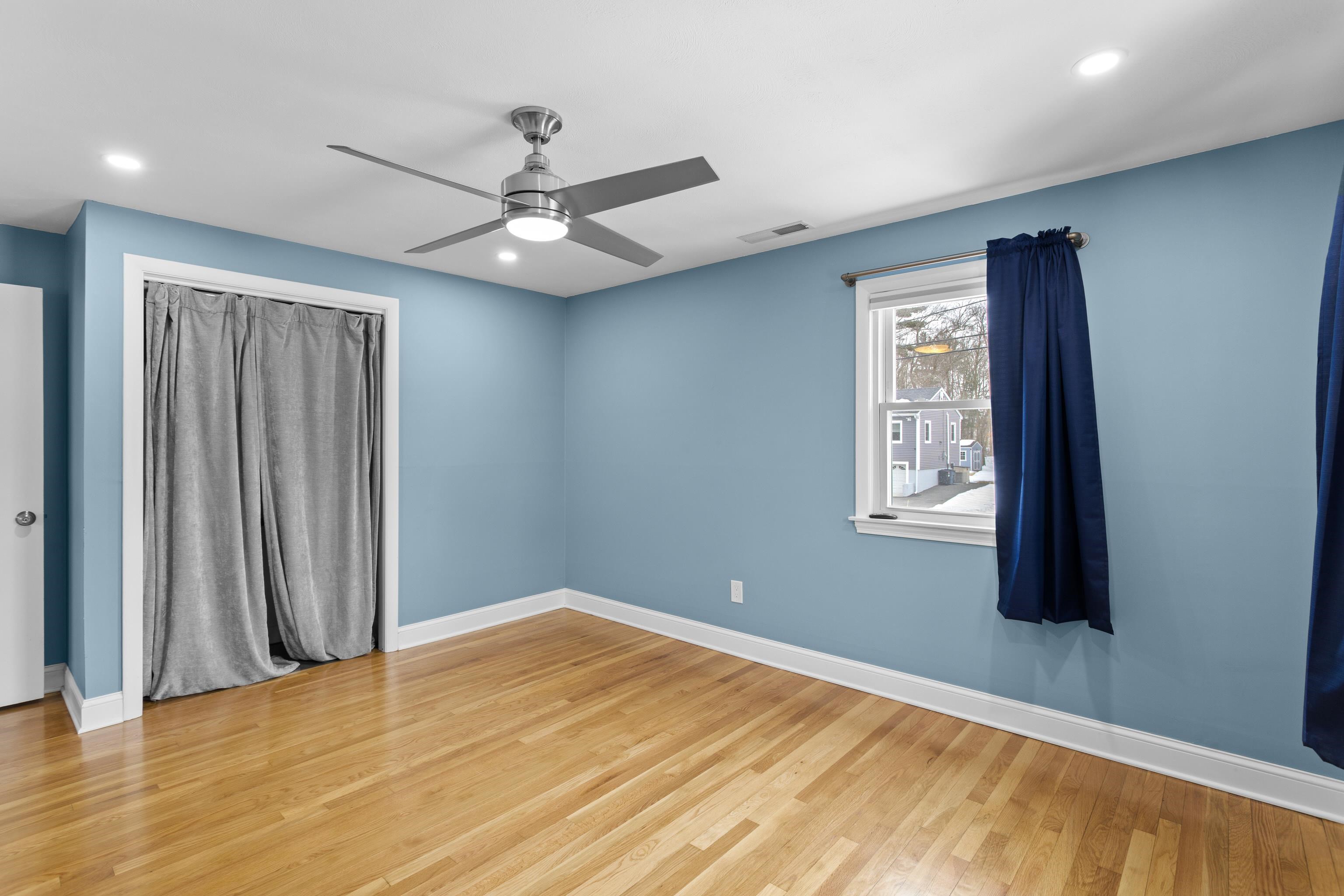 50 Haigh Ave, Salem, NH 03079