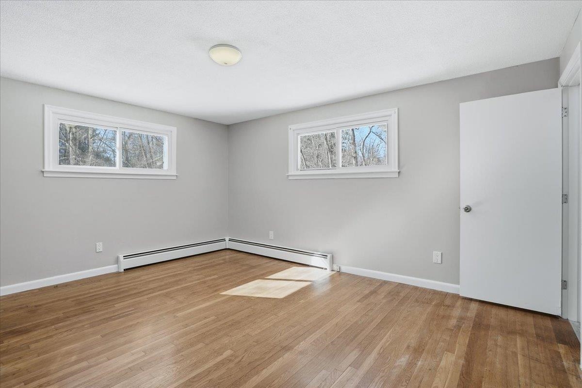 6 Hemlock Dr, Pelham, NH 03076