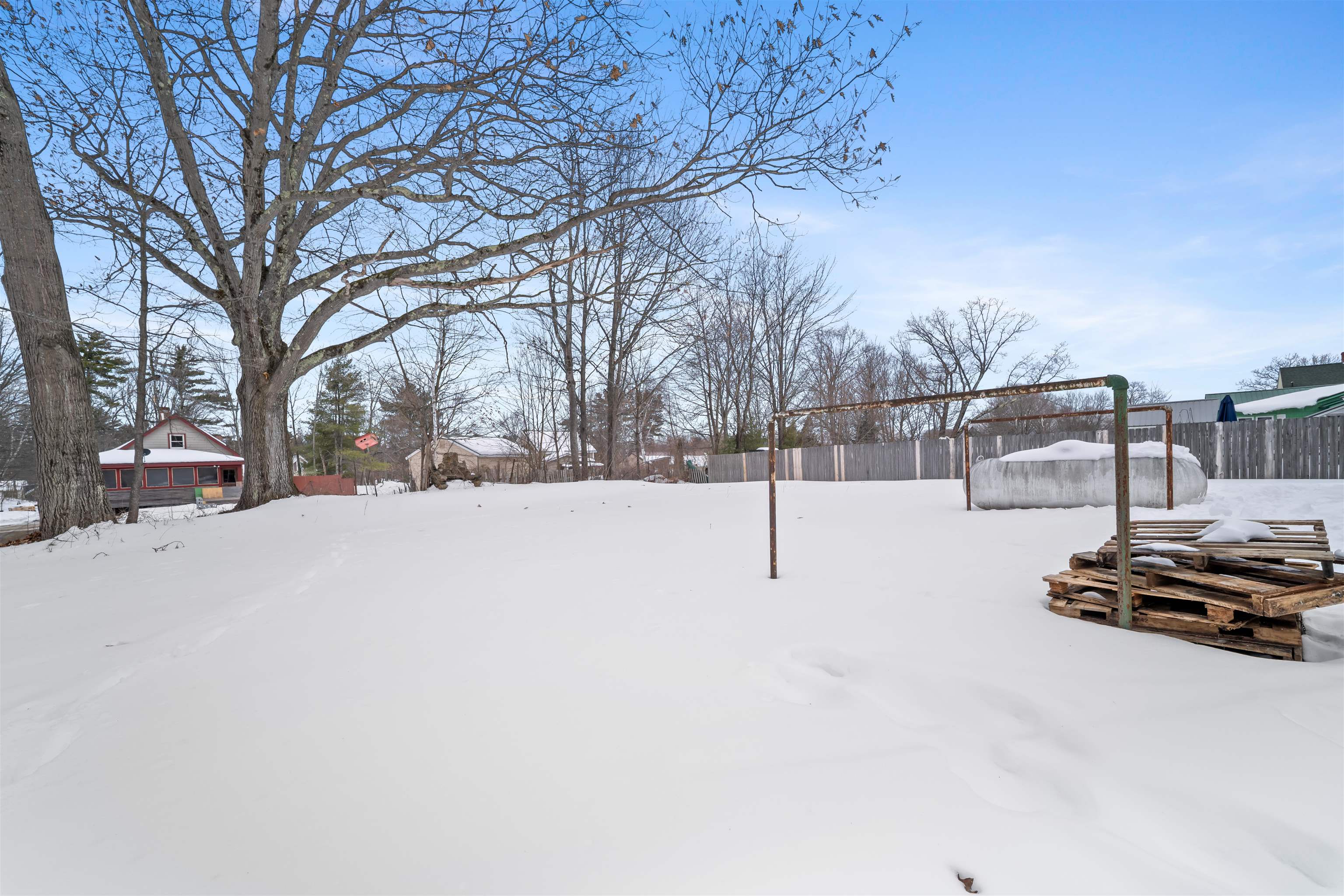 133 Lafayette St, Laconia, NH 03246