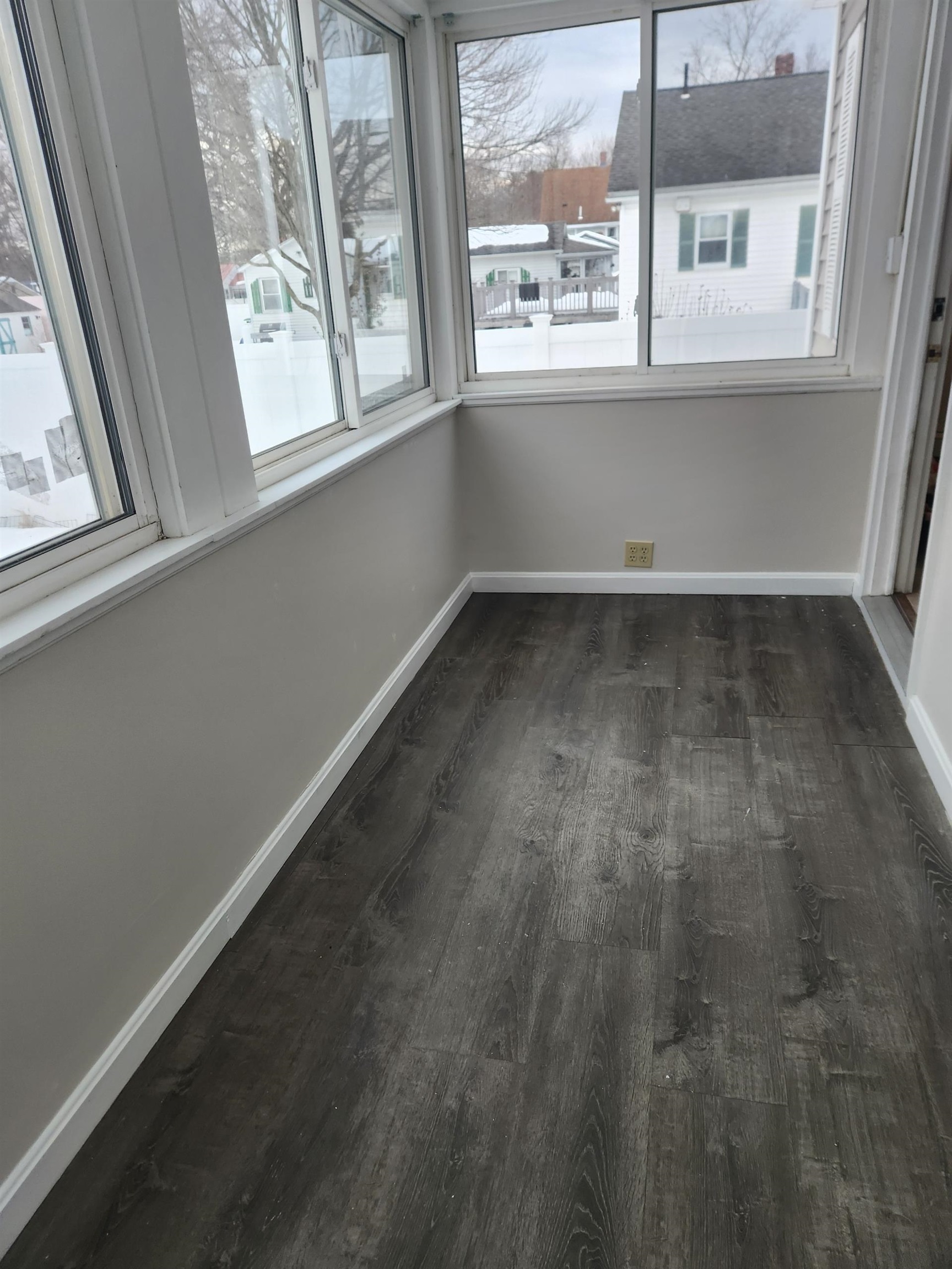 25 East Dunstable Rd, Nashua, NH 03060