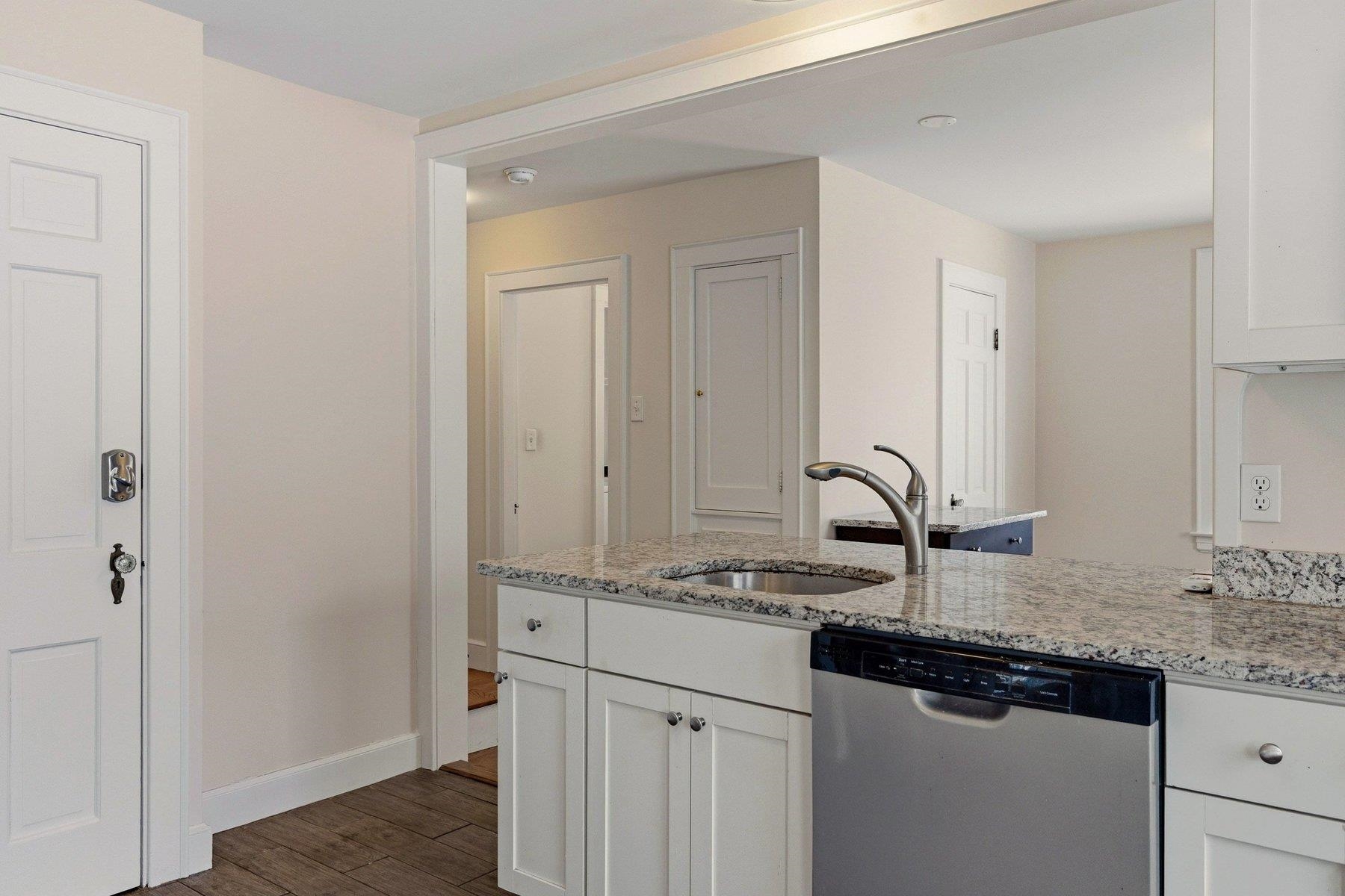 417 Lafayette Rd, Portsmouth, NH 03801