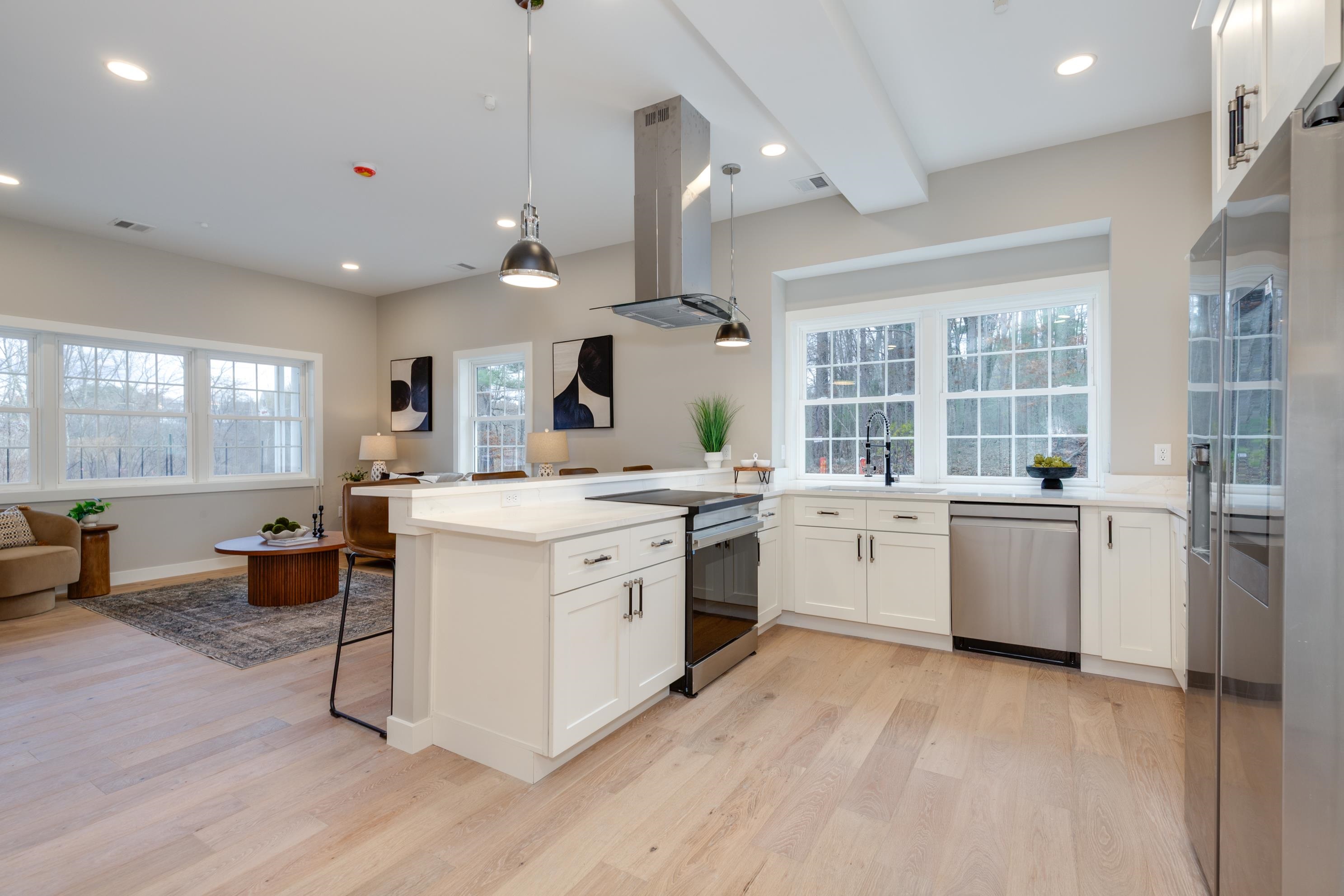 384 Main St #101, Salem, NH 03079