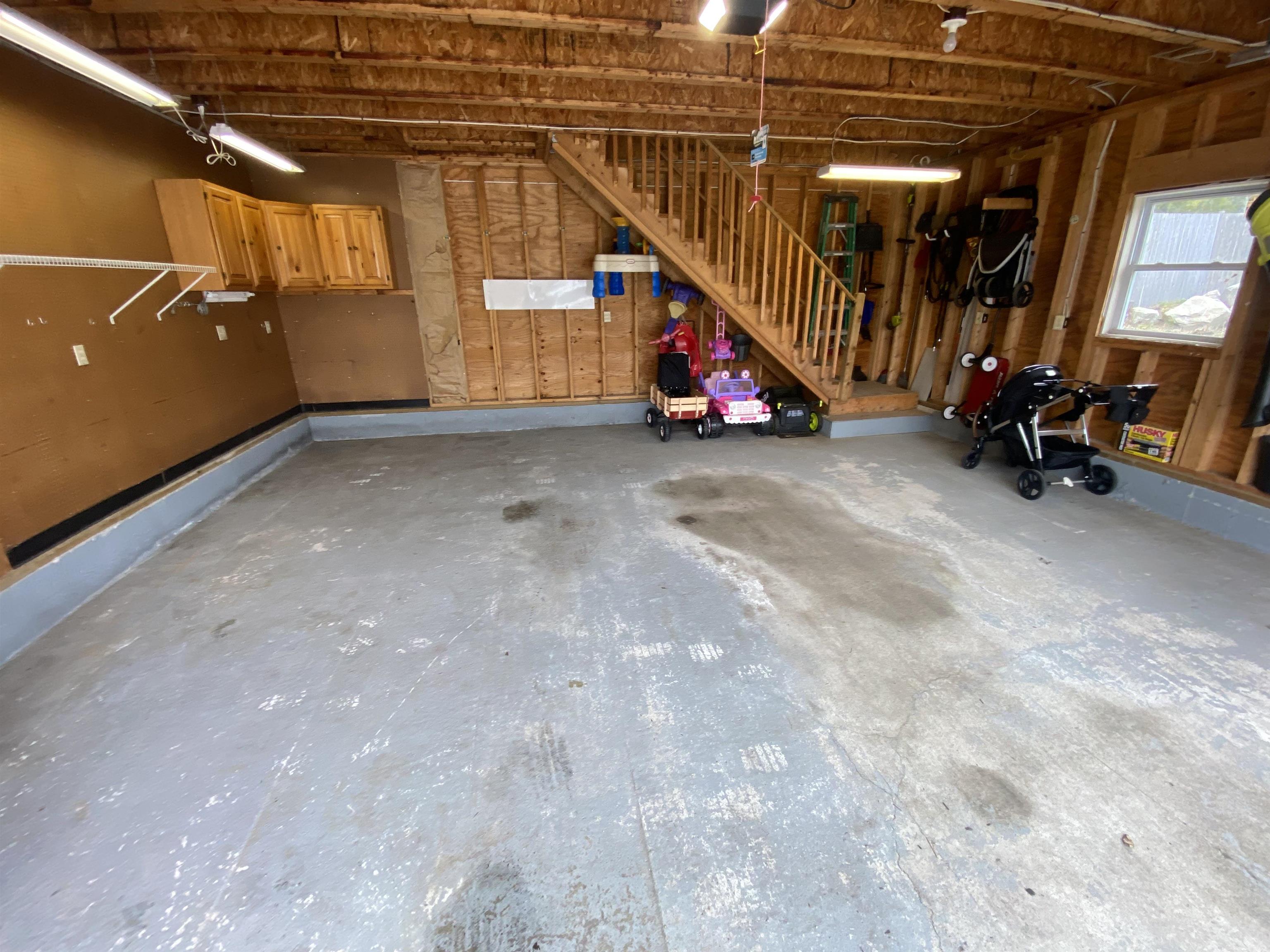 90 Tarbell St, Manchester, NH 03104