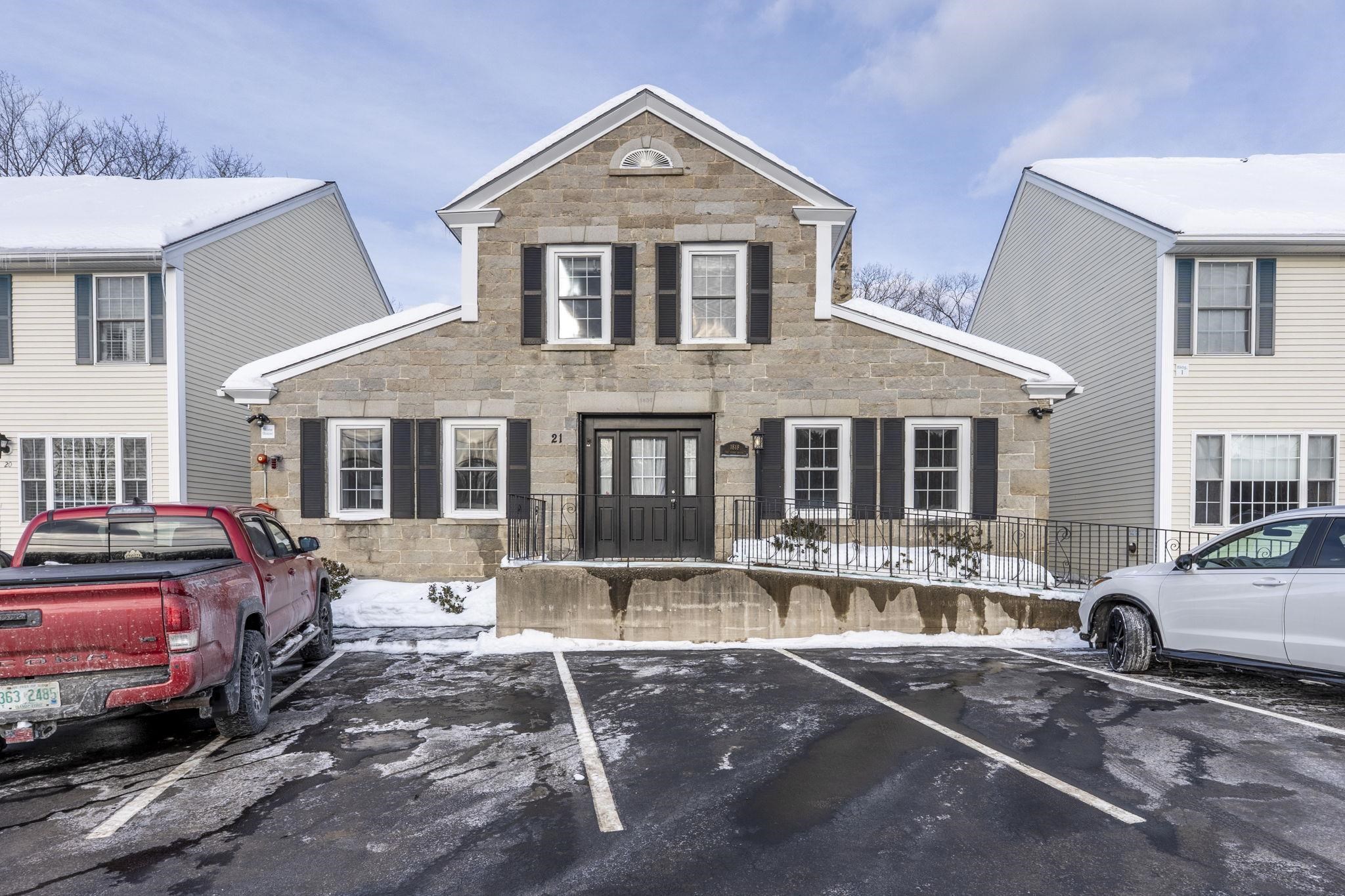 322 Nashua St, Milford, NH 03055