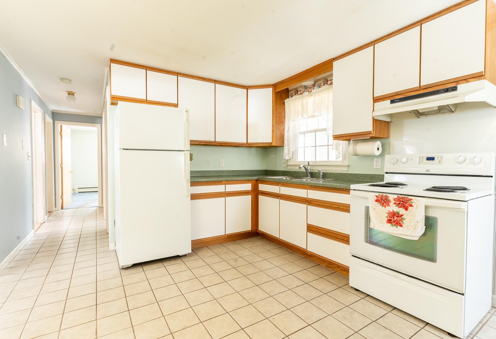 54 Woodland Grove Rd, Conway, NH 03818-0132