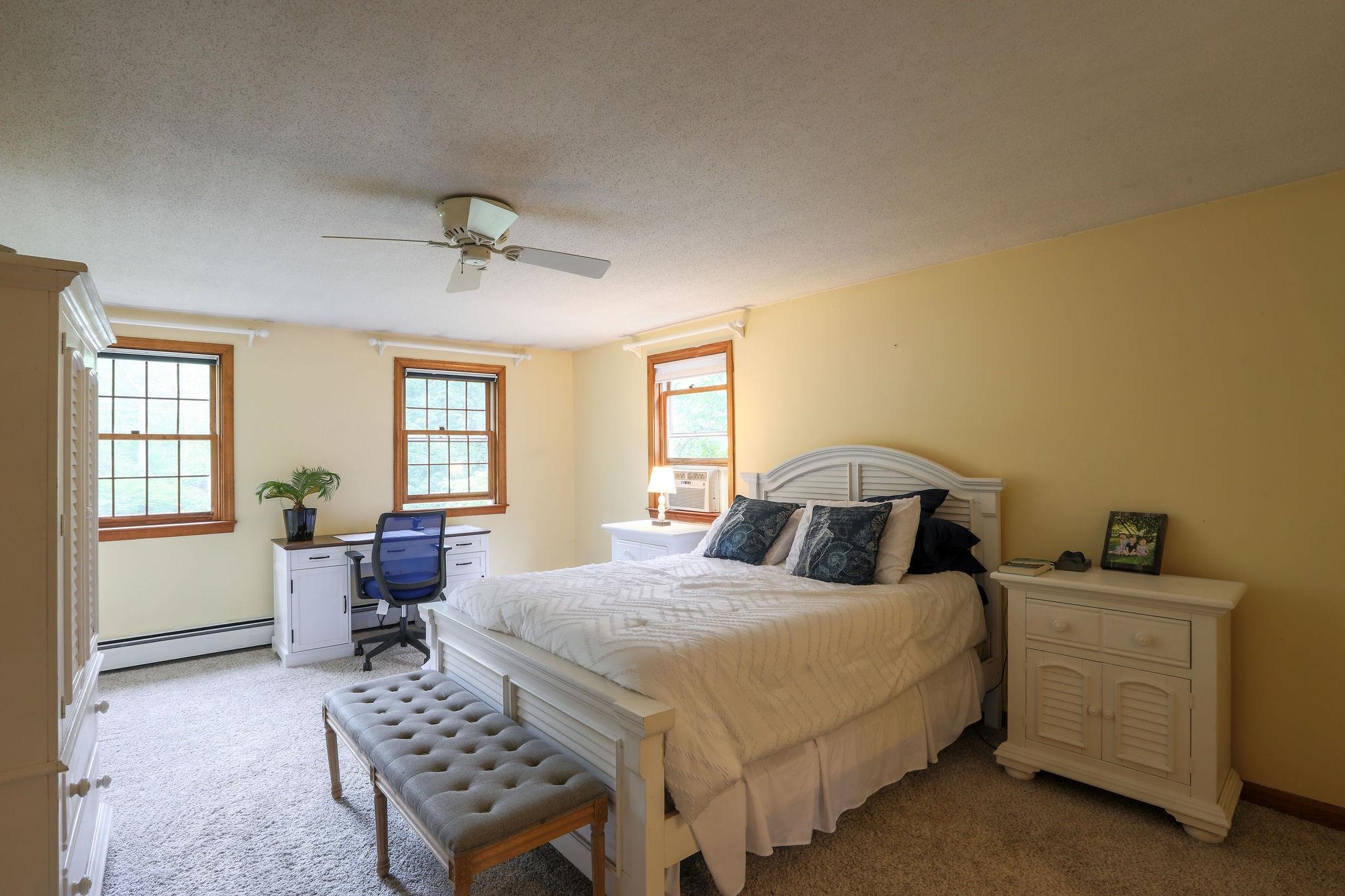 6 David Dr, Pelham, NH 03076