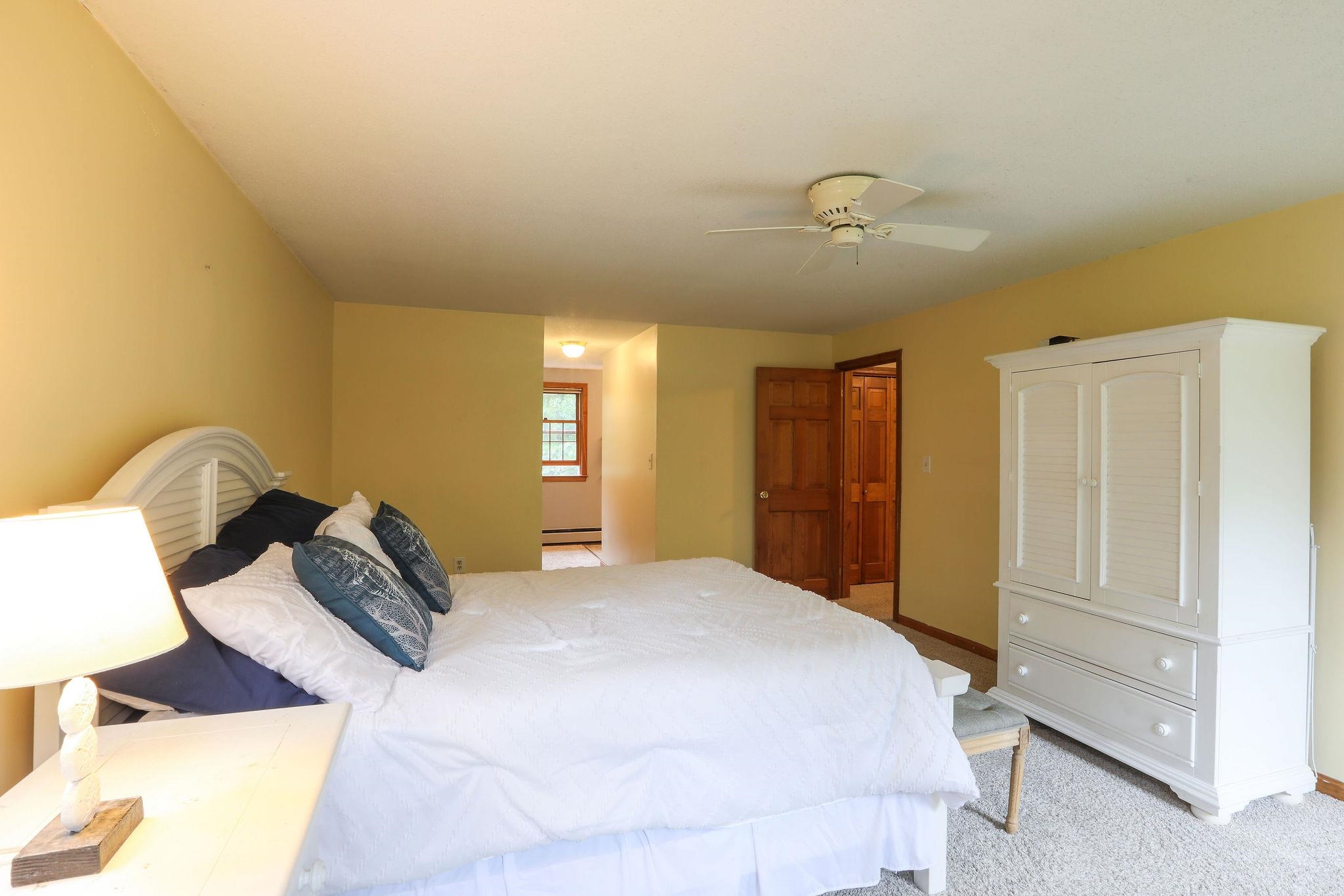 6 David Dr, Pelham, NH 03076