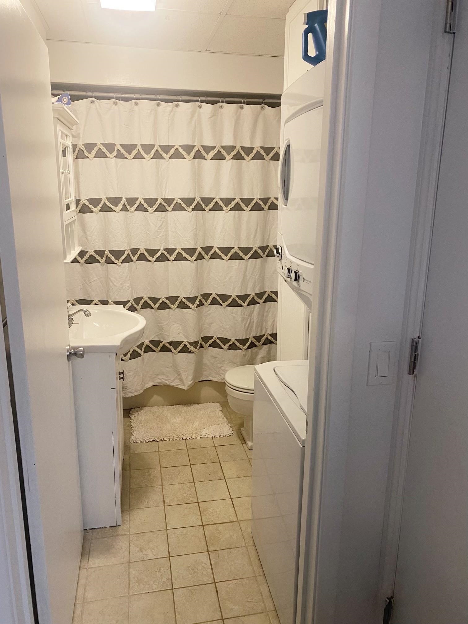 19-21 Kentville Ter, Hampton, NH 03842