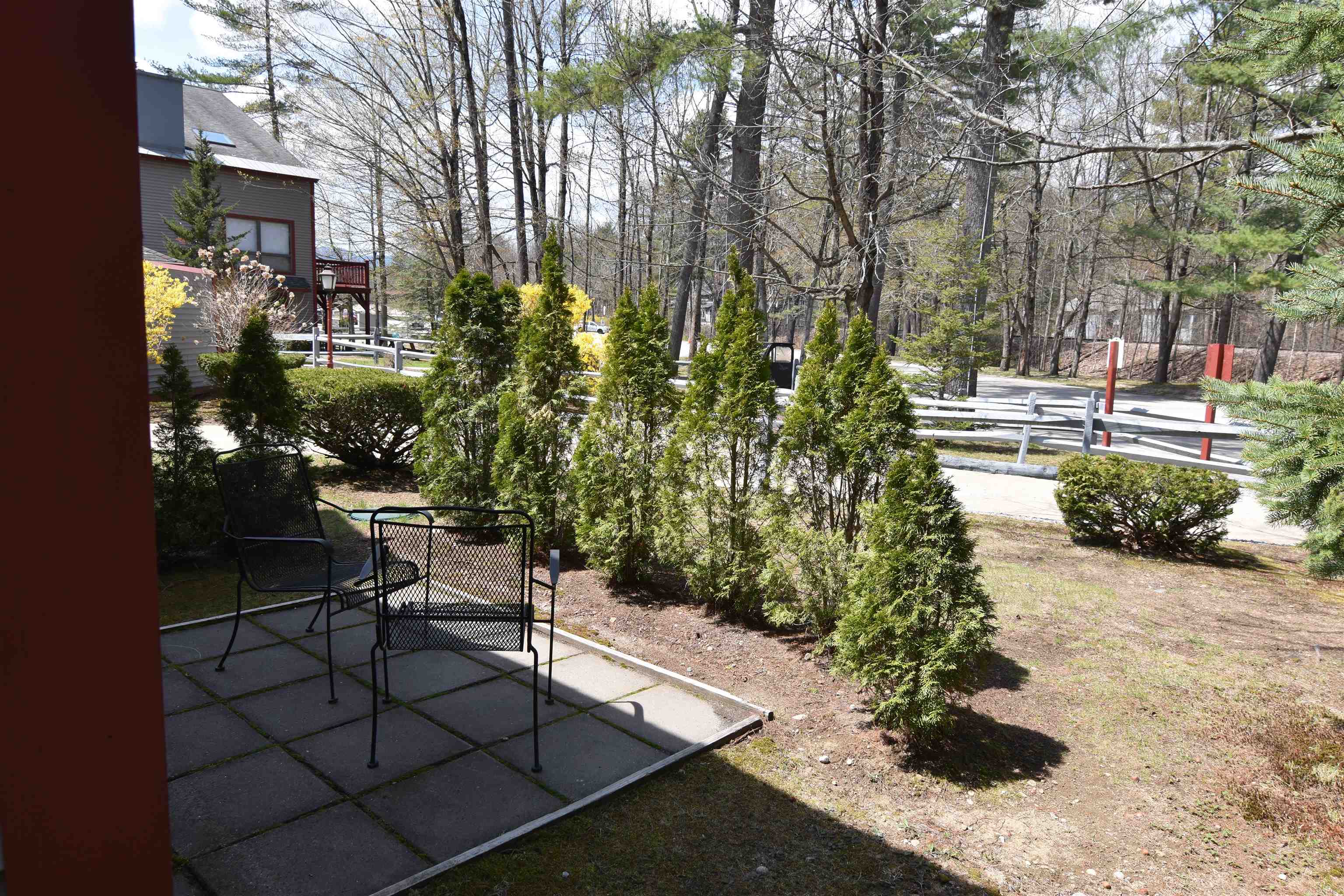 2 River Run Dr, Bartlett, NH 03812
