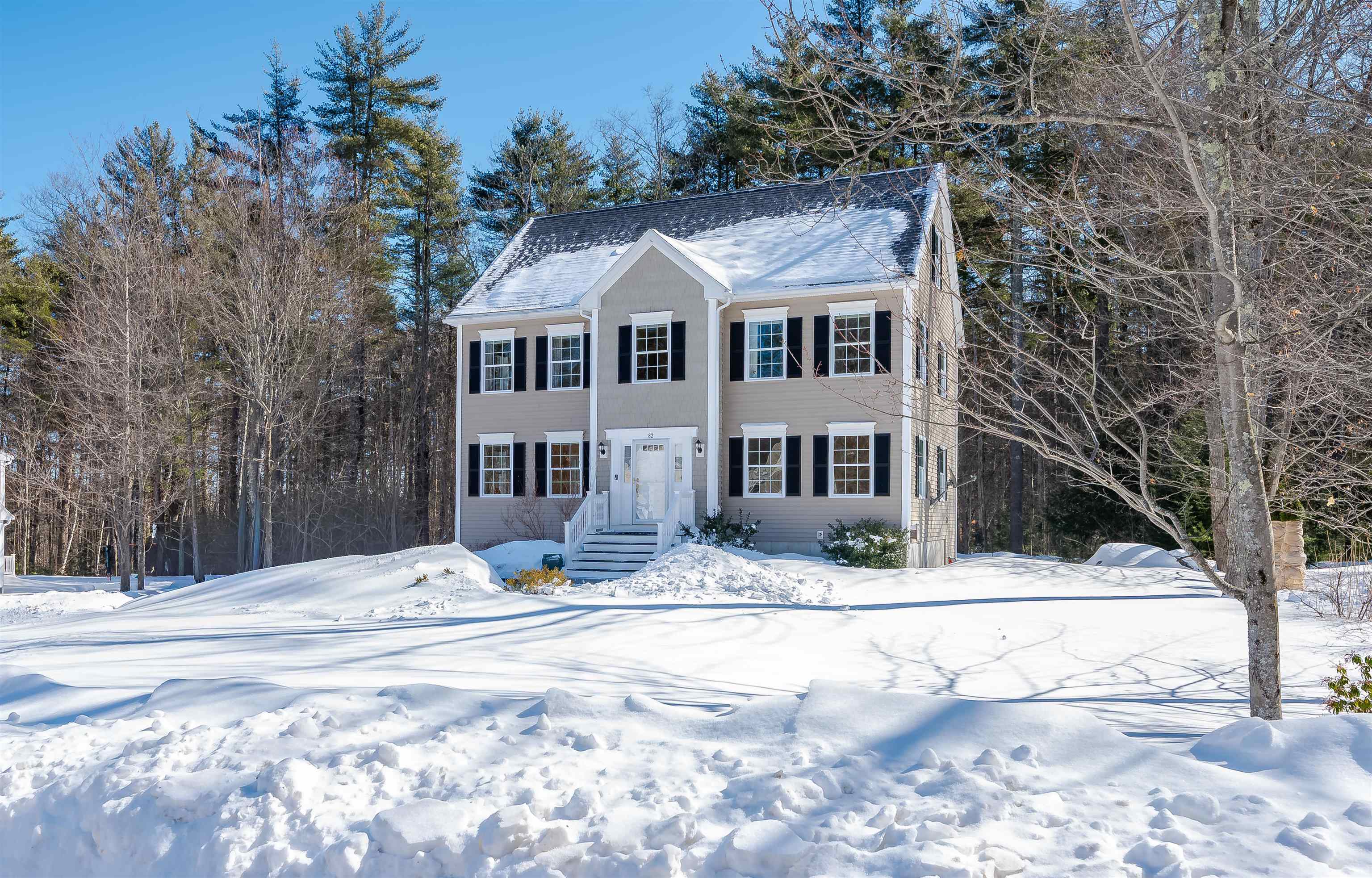 82 Ebony Dr, Rochester, NH 03867