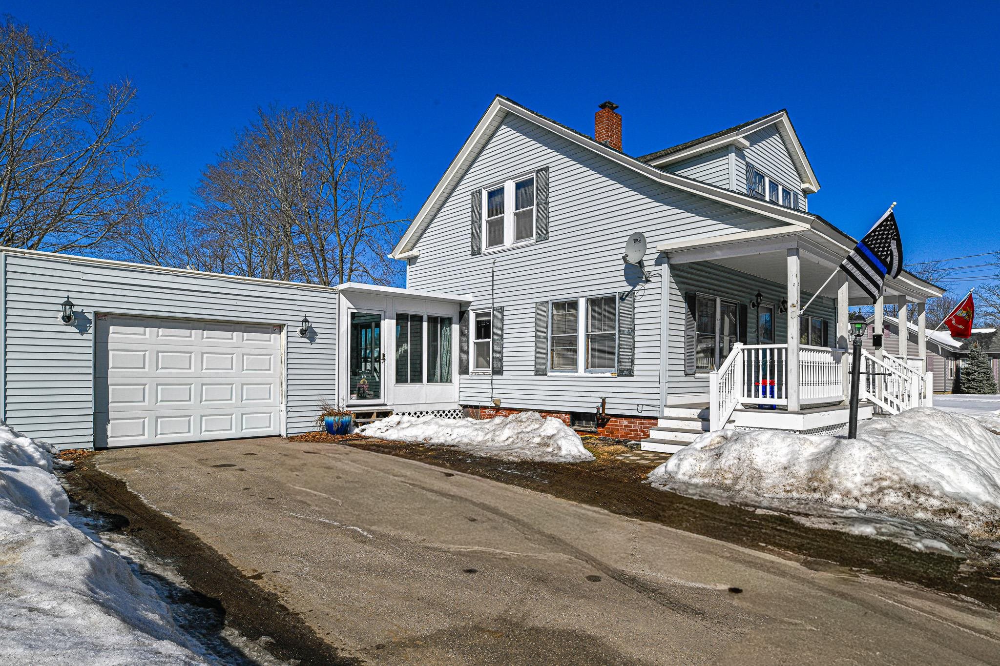 49 Washington St, Rochester, NH 03867